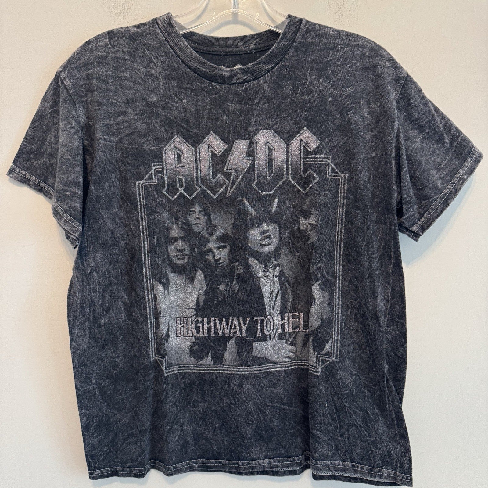 AC/DC Highway To Hell Women’s Medium Acid Wash Band T-Shirt Rock Tee Vintage