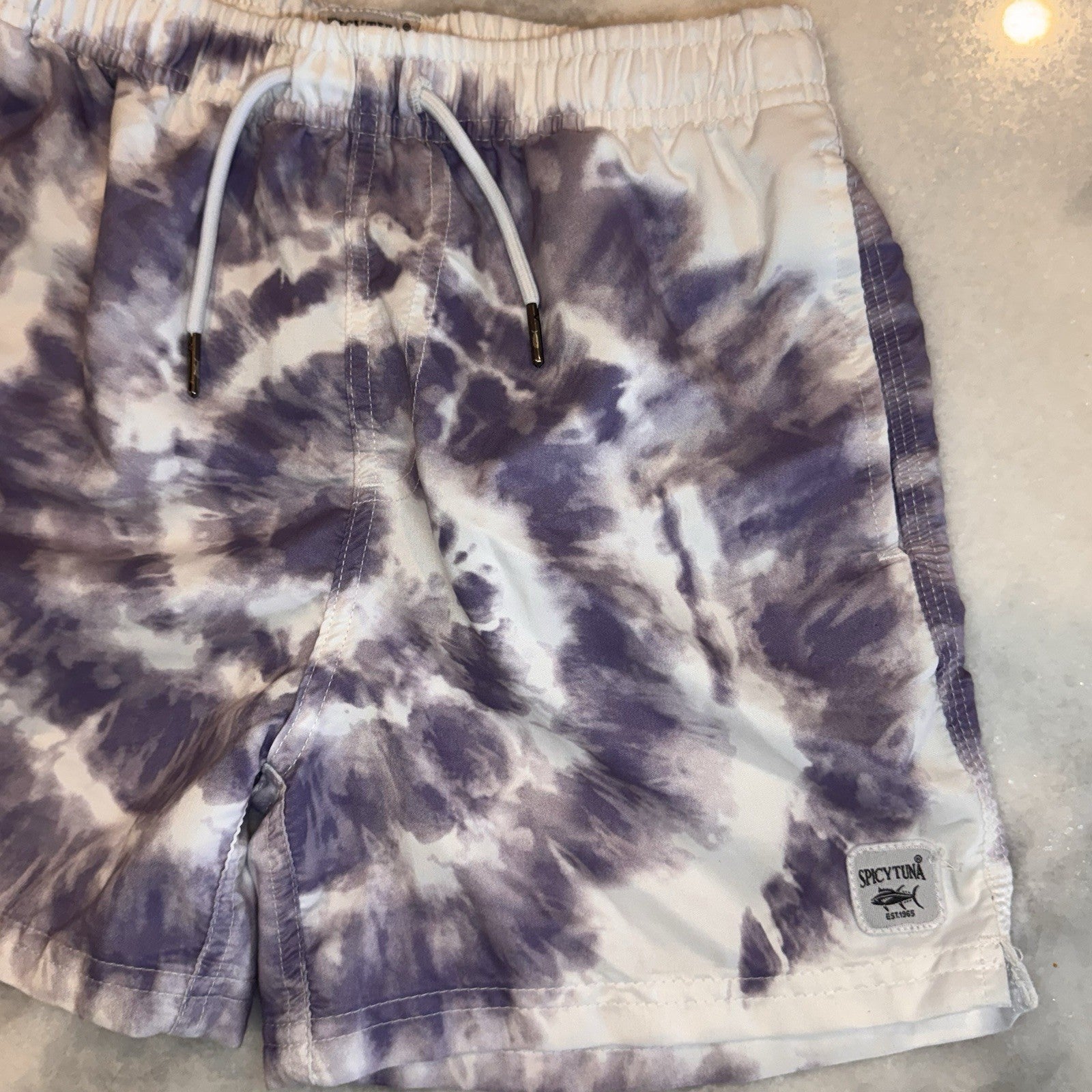 Spicy Tuna Boys Size 12 Swim Trunks Board Shorts Purple White Tie Dye Mesh Lined