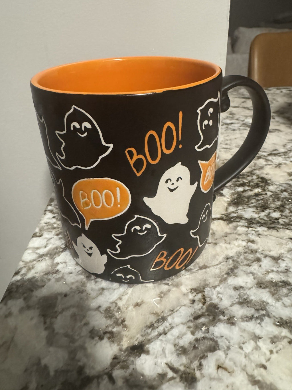Spectrum Halloween 21 oz Coffee Tea Mug Cup Embossed Ghost BOO! Spooky Melton