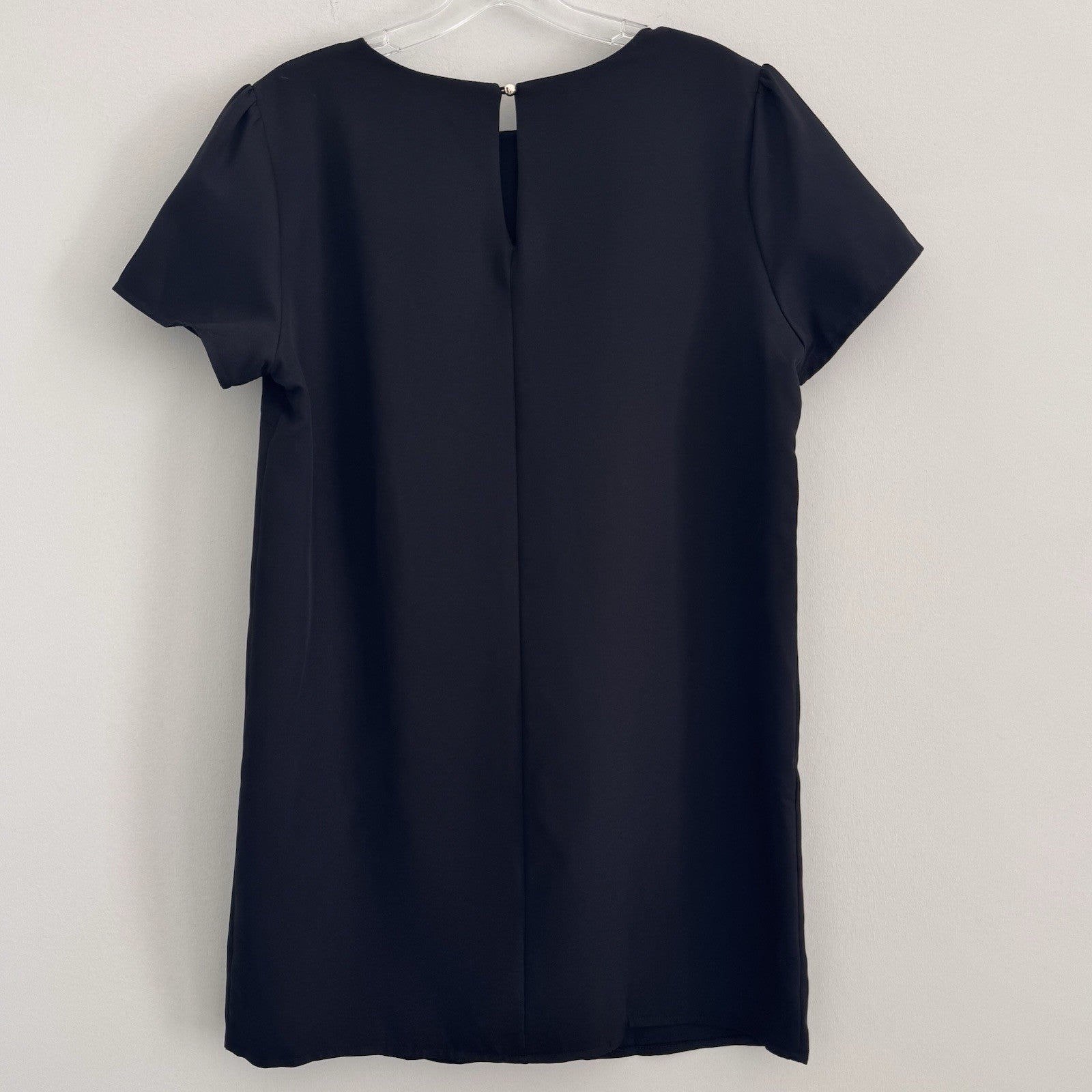 She + Sky Black Short Sleeve Shift Dress Women's Size L Keyhole Back  Boutique