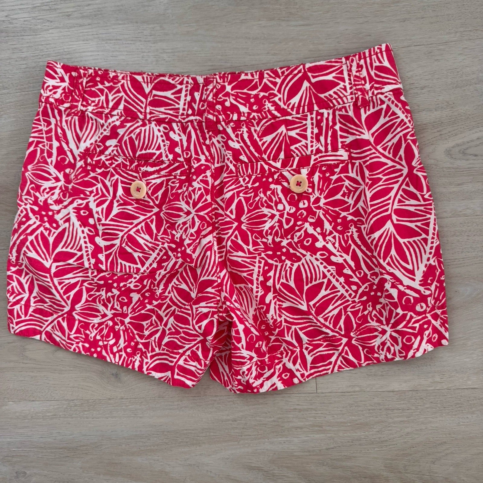 Lilly Pulitzer Women’s Pink White Tropical Print Shorts Size 4 Resort Callahan