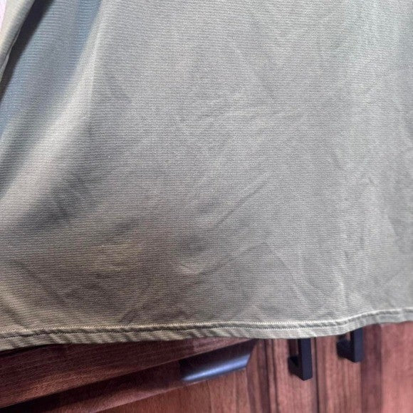 Gymshark Men's Muscle Tank Top Size M Olive Green Sleeveless Workout Shirt