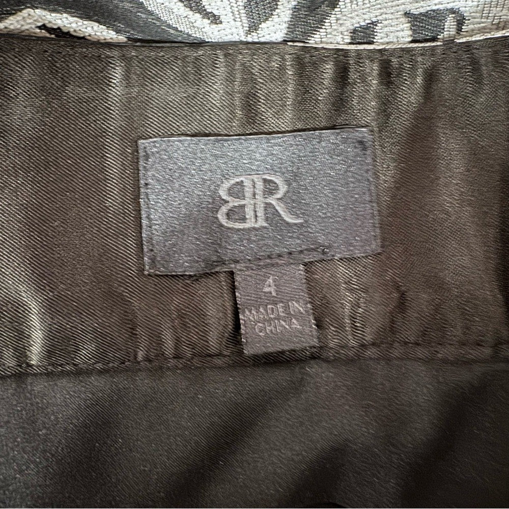 Banana Republic Black Floral Embroidered A-Line Skirt - Jacquard| Size 4