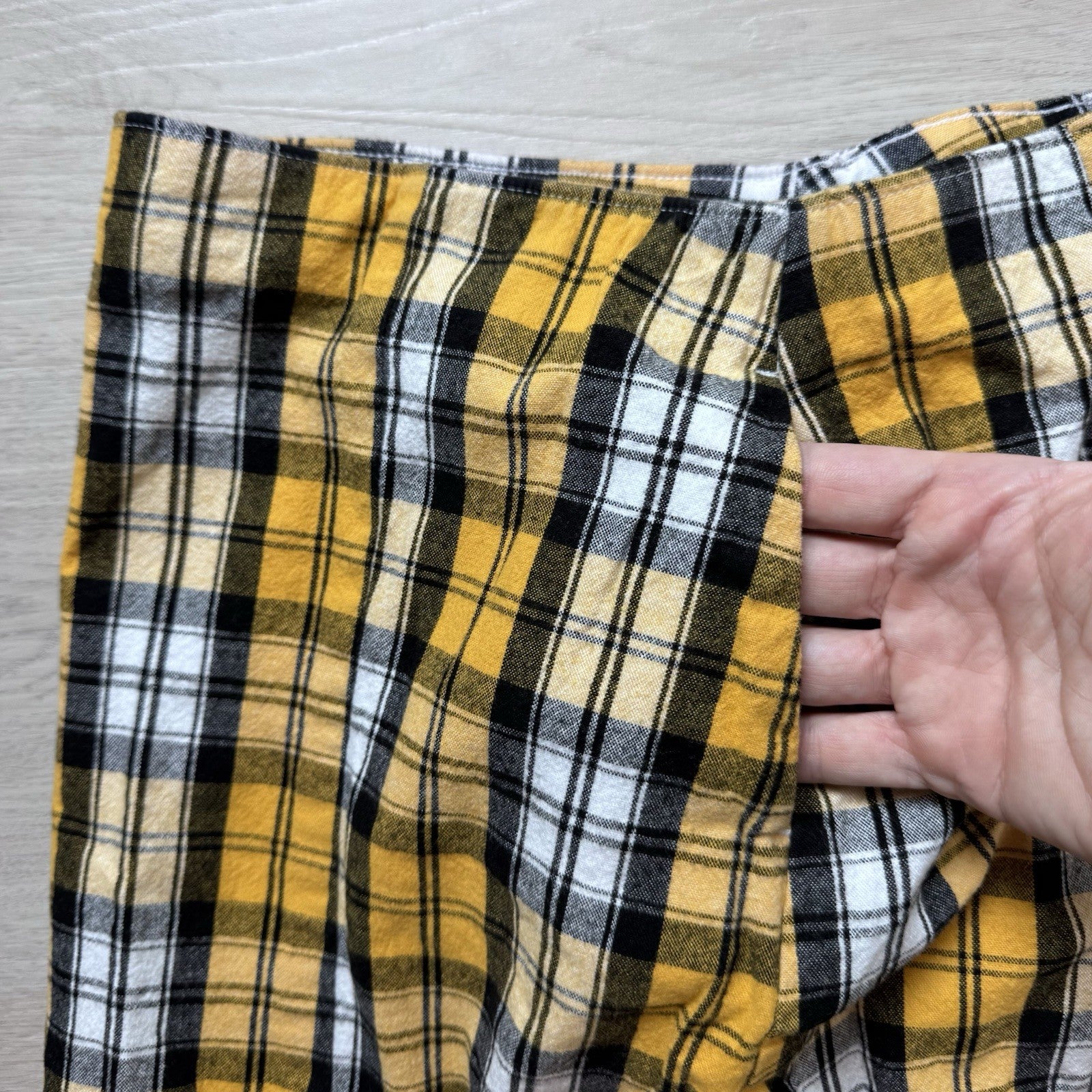 Hollister Ultra High Rise Plaid Mini Skirt Yellow Black White Size S
