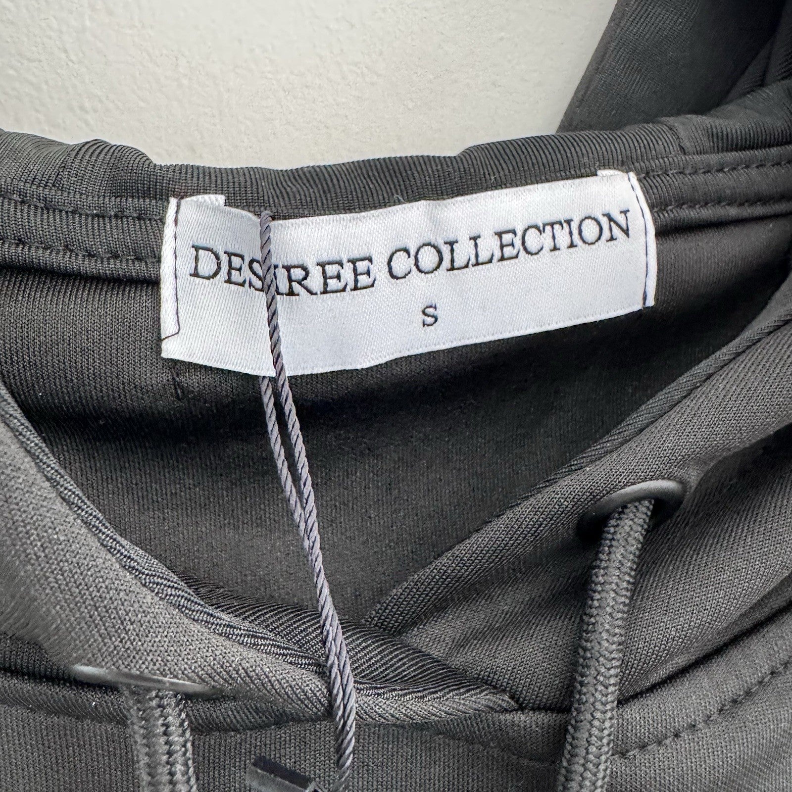 Women’s Desiree Collection NOLA Cropped Hoodie Size S Black NWT