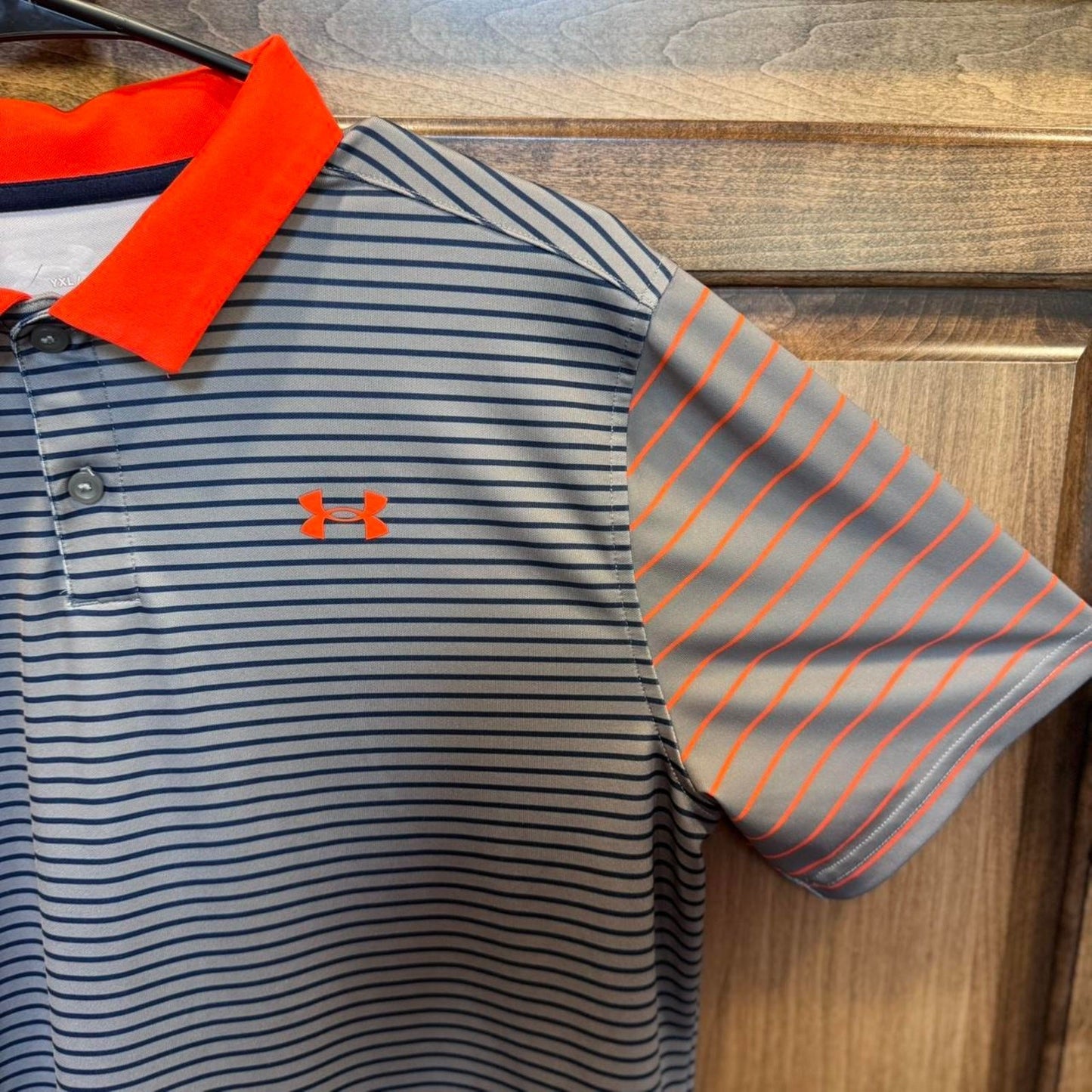 Under Armour UA Golf Polo in grey and orange YXL