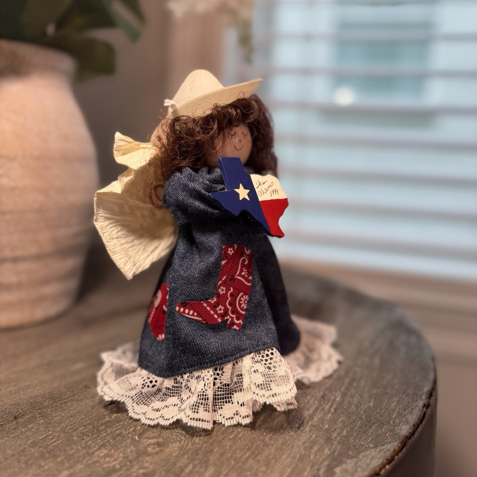 Vintage 1999 Sugar's Treasure Chest Texas Spool Angel The Alamo Denim Cowgirl 7"