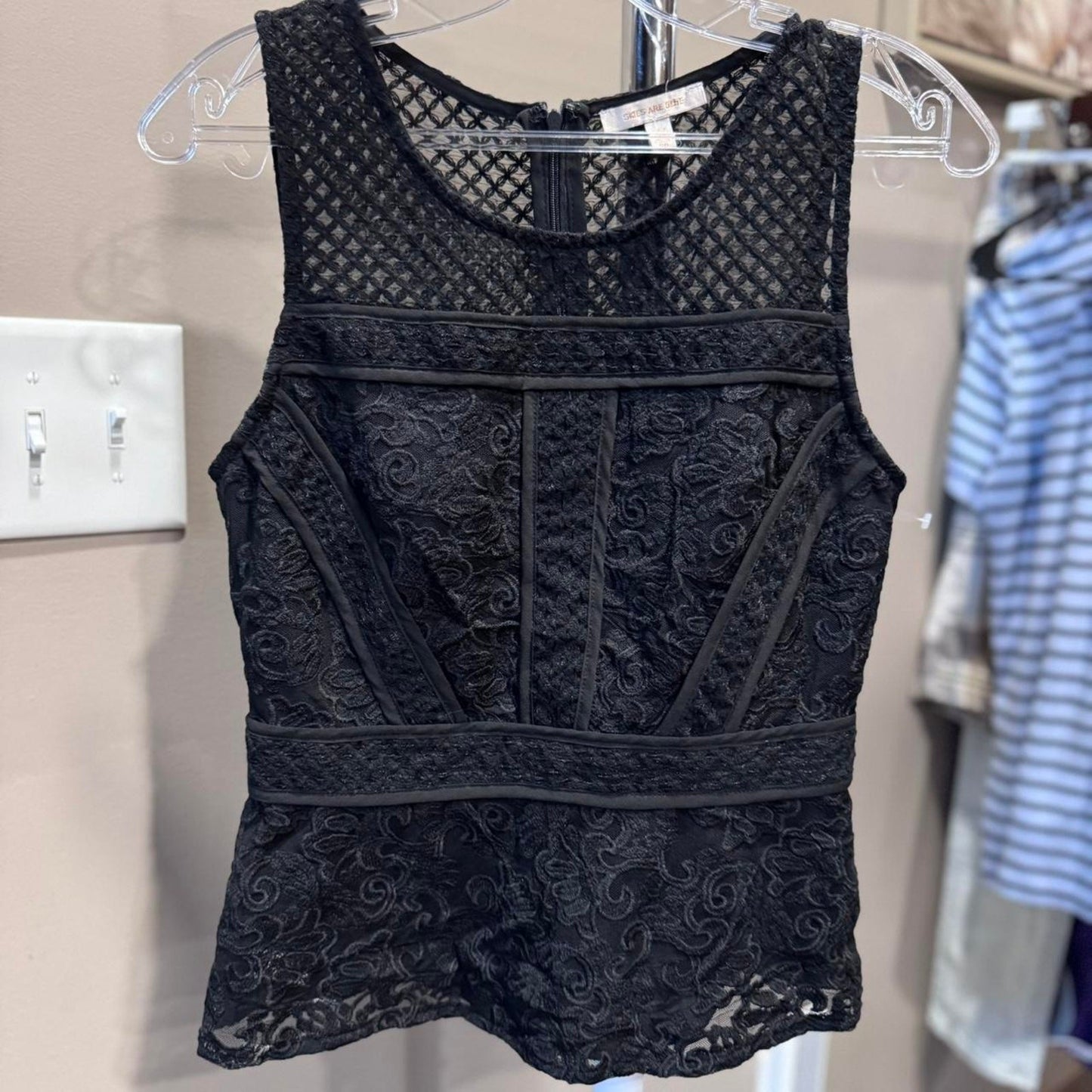 Skies Are Blue Ramilah Peplum Blouse black women’s size small