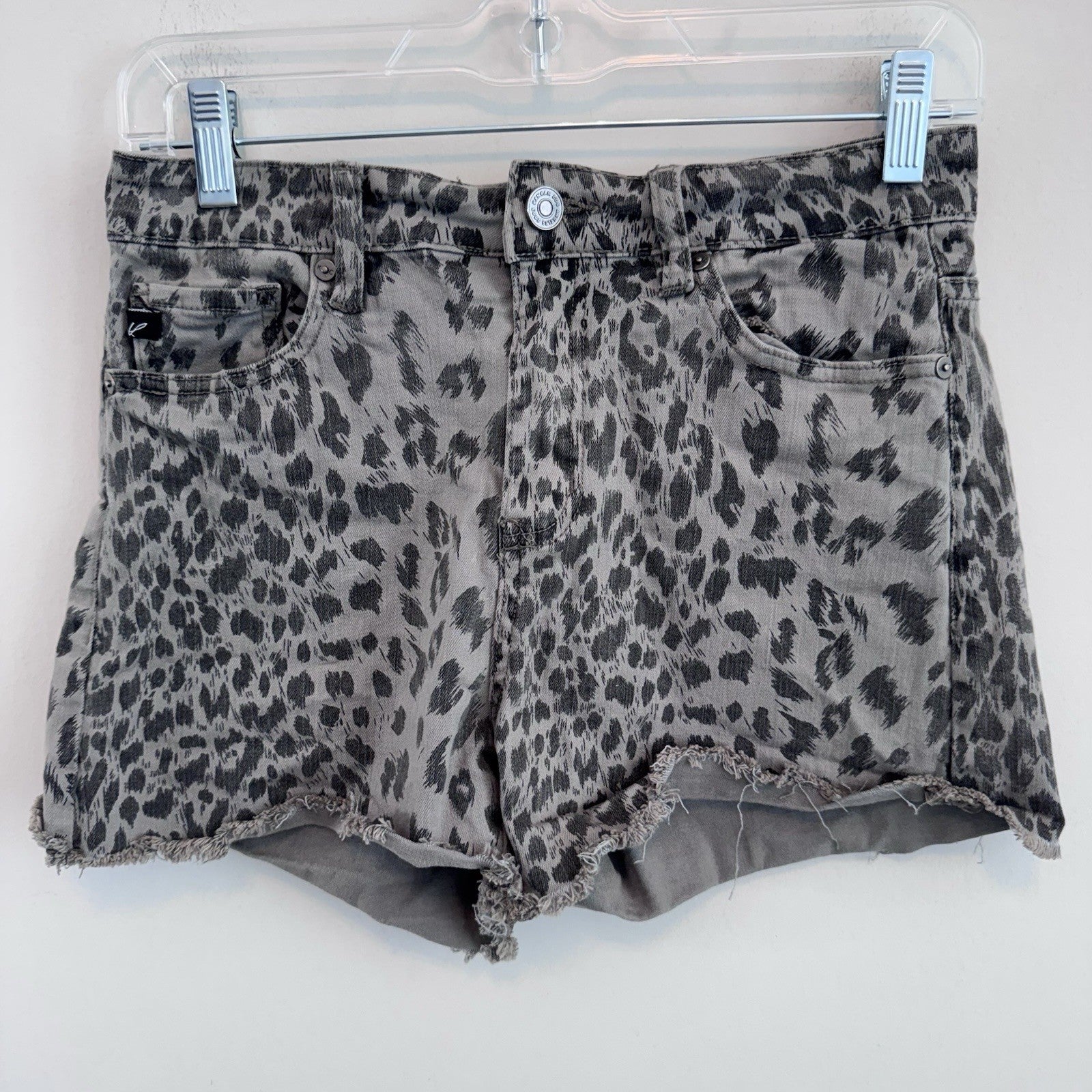 KanCan Leopard Print Denim Shorts Women Medium Frayed Raw Hem Y2K Boutique
