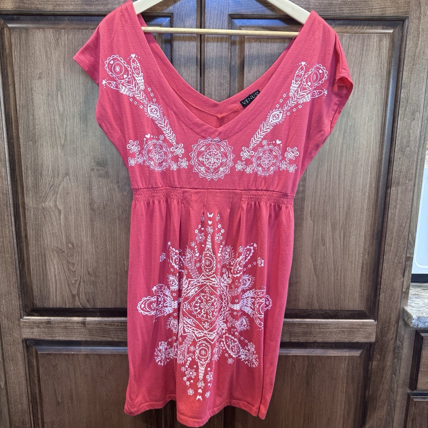 Venus Red Boho V-Neck Dress Size Large – White Mandala Print