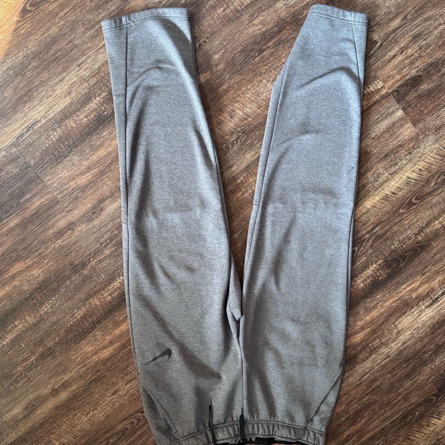Mens Nike Dri Fit Therma Tapered Joggers Sweatpants 27" AO2370-071 Gray sz L
