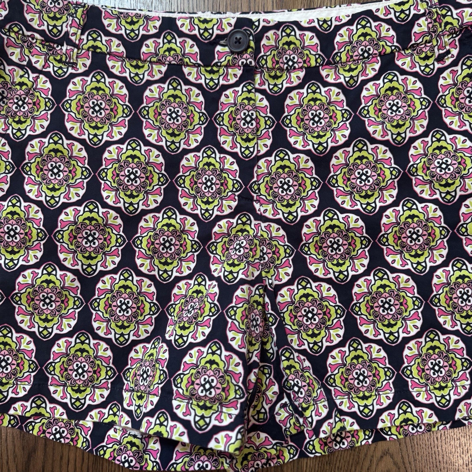 Crown & Ivy Women’s Shorts Size 14 Pink Navy Green Geometric