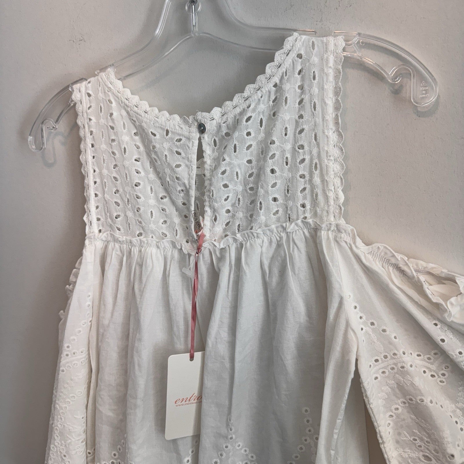 NWT Entro Boutique White Eyelet Lace Cold Shoulder Boho Bell Sleeve Top S Womens