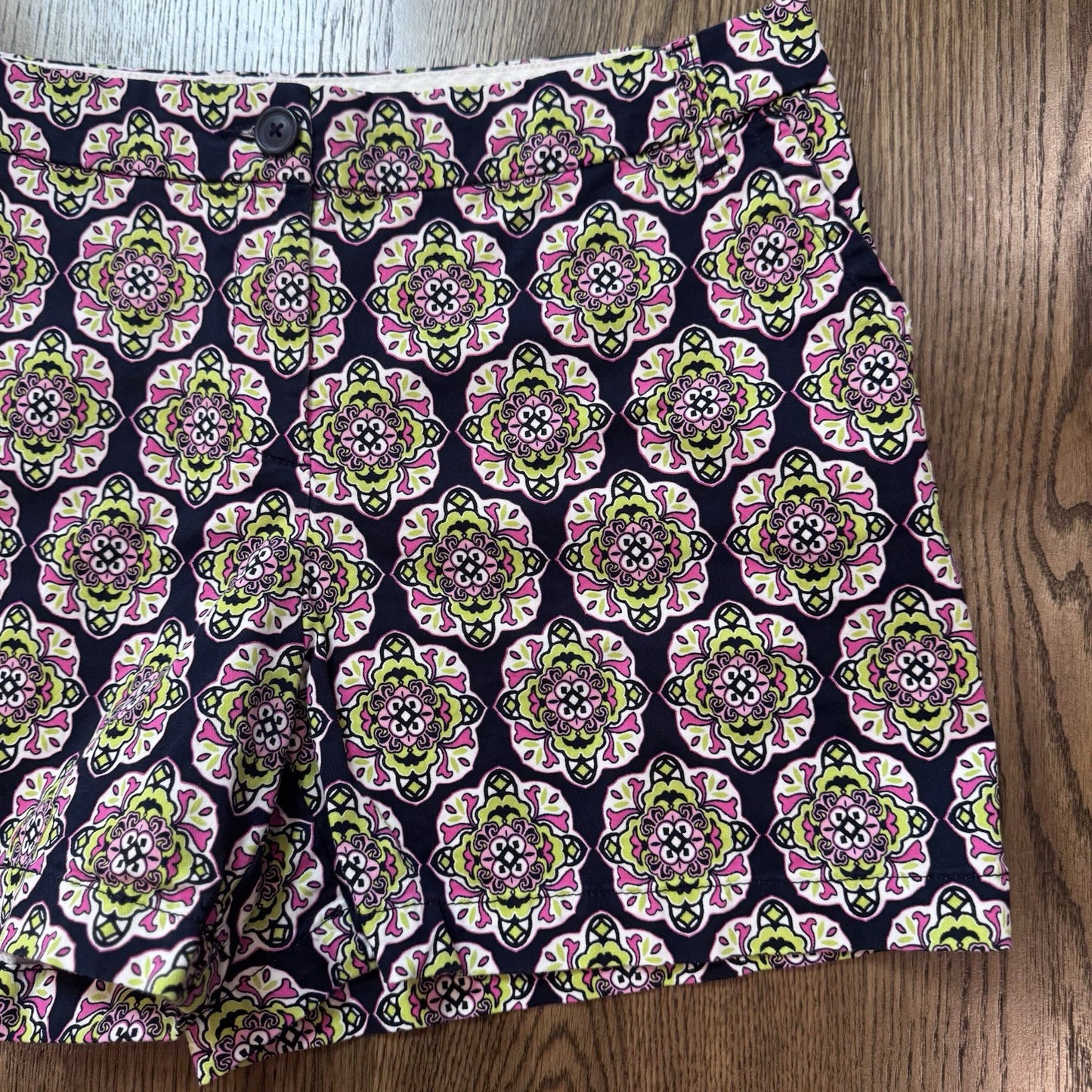Crown & Ivy Women’s Shorts Size 14 Pink Navy Green Geometric