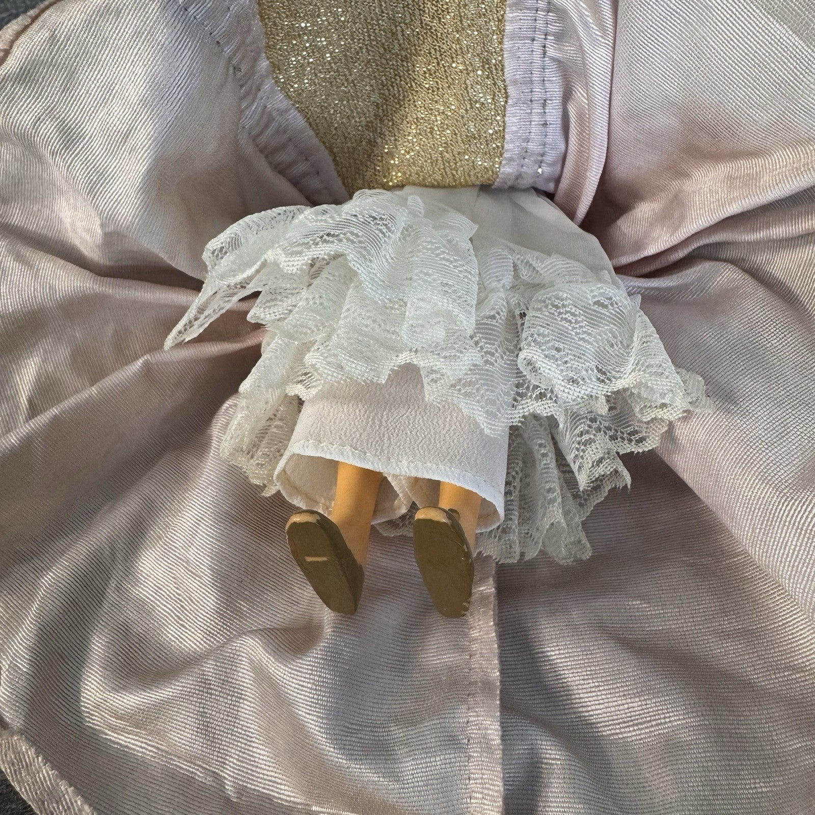 Vintage Souvenir Doll Italy Venice Princess Lace Crinoline Fur Stole 1950s 7"