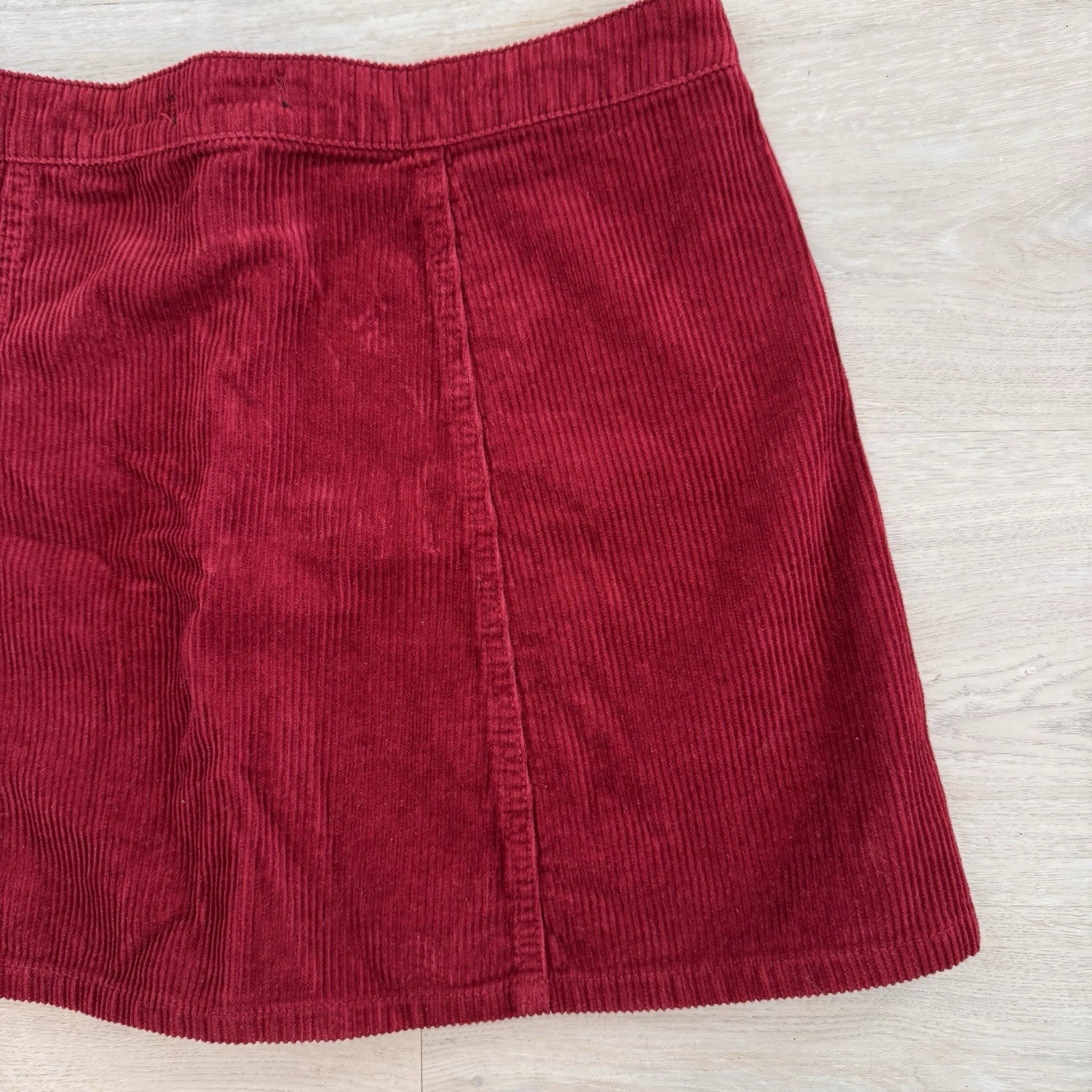 Forever 21 Red Corduroy Mini Skirt Button Front Size 30 Y2K Women’s