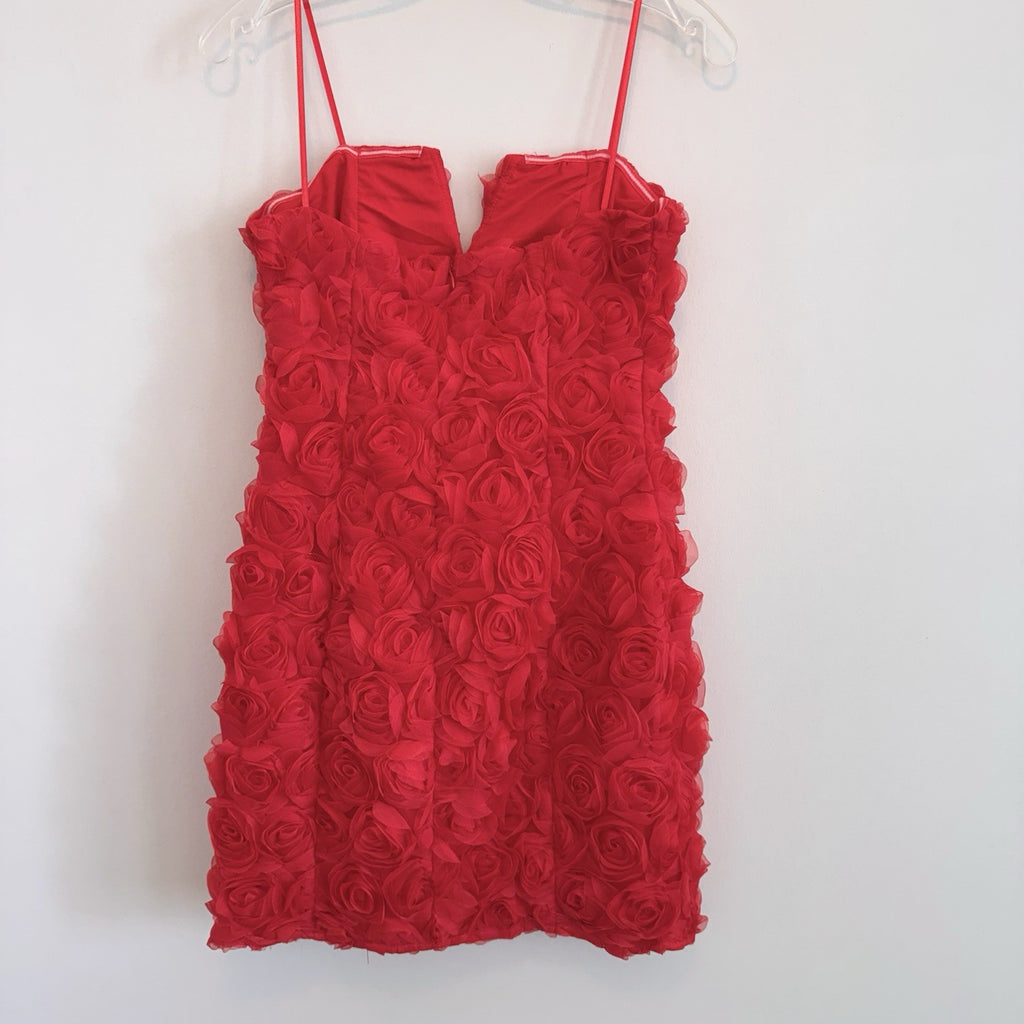 DO+BE Red 3D Rosette Floral Mini Dress Size Large NWT Cocktail Party boutique