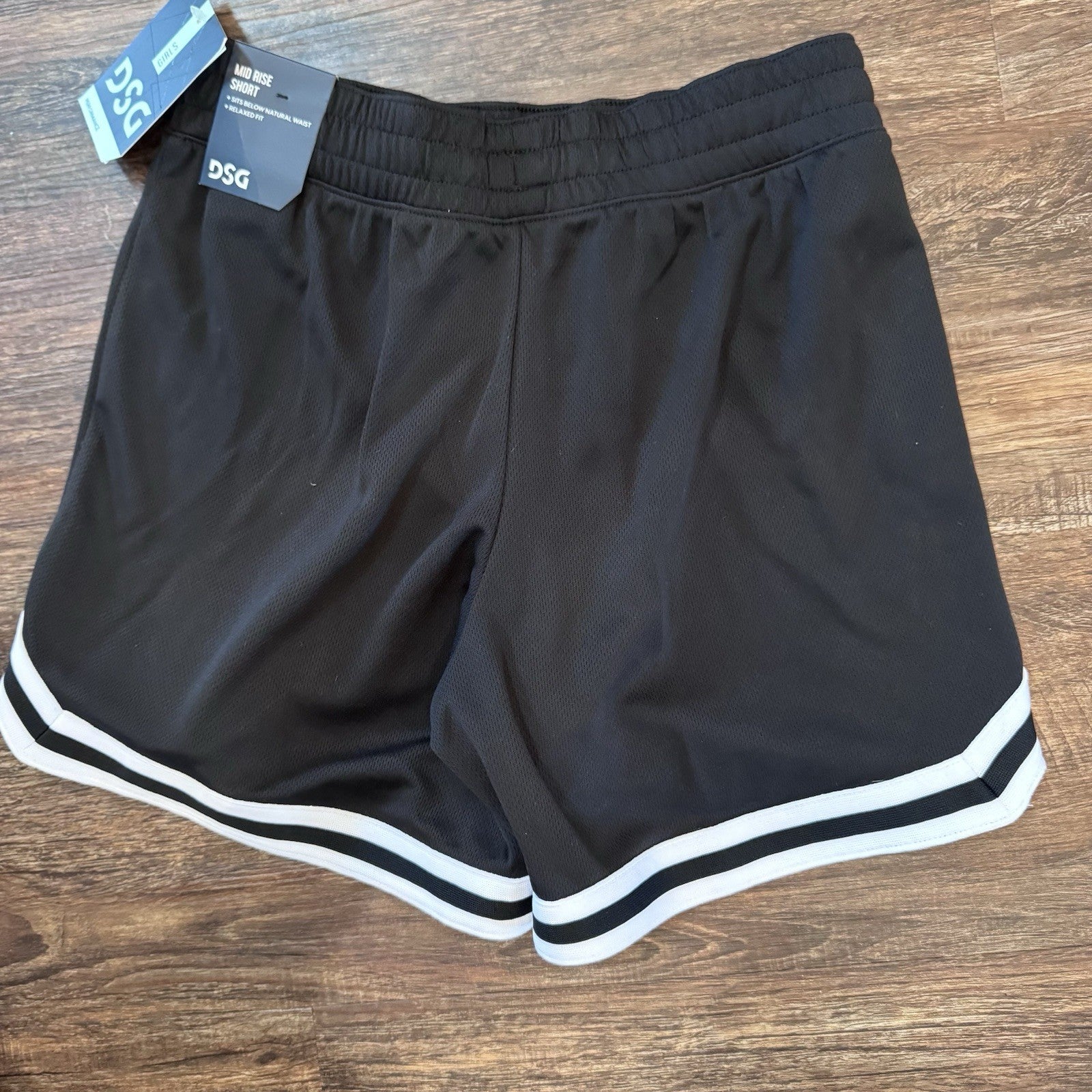 DSG Girls Black Mesh Shorts Size L NWT Mid Rise Athletic Relaxed Fit $20