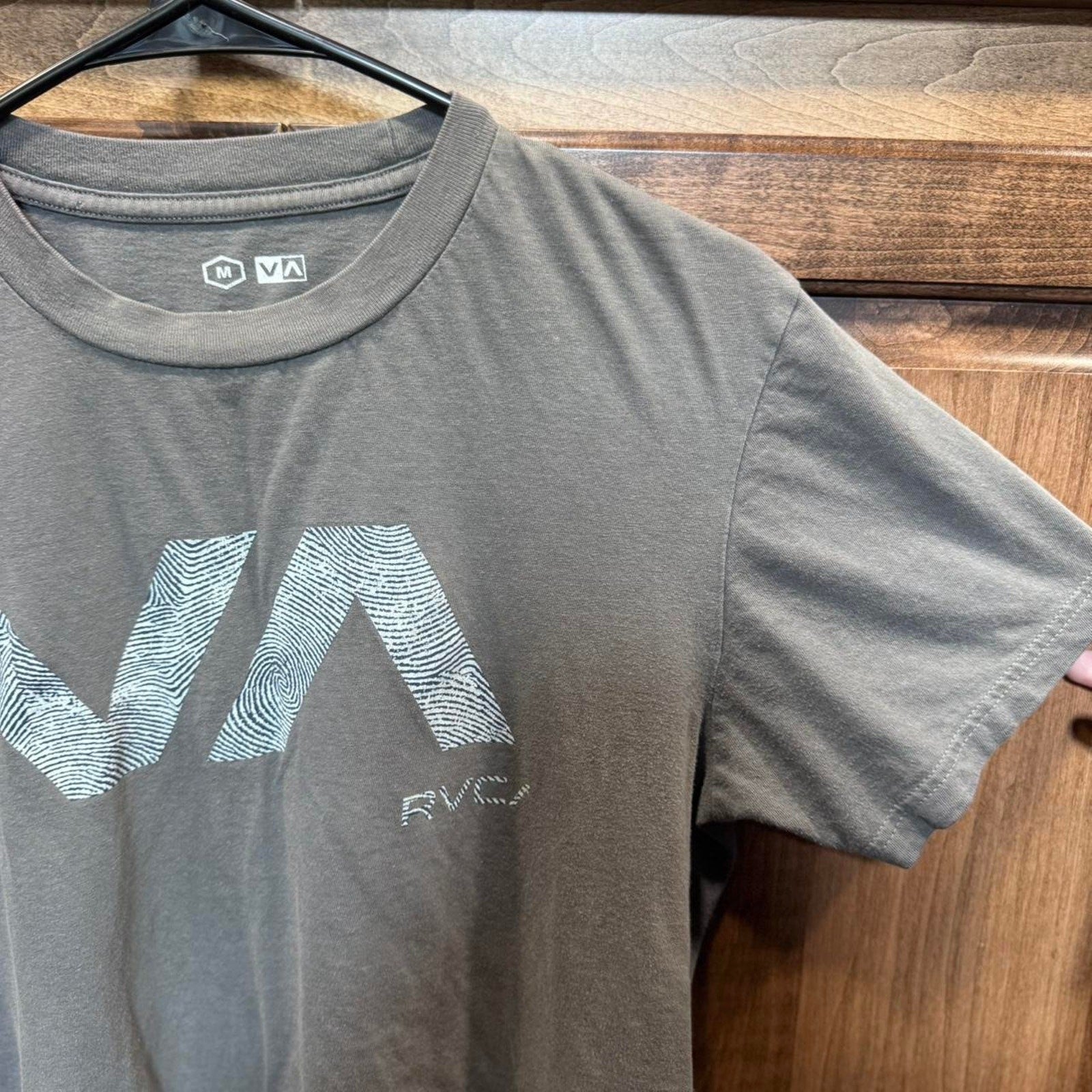Grey RVCA tee size medium skater Retro 90s 00s