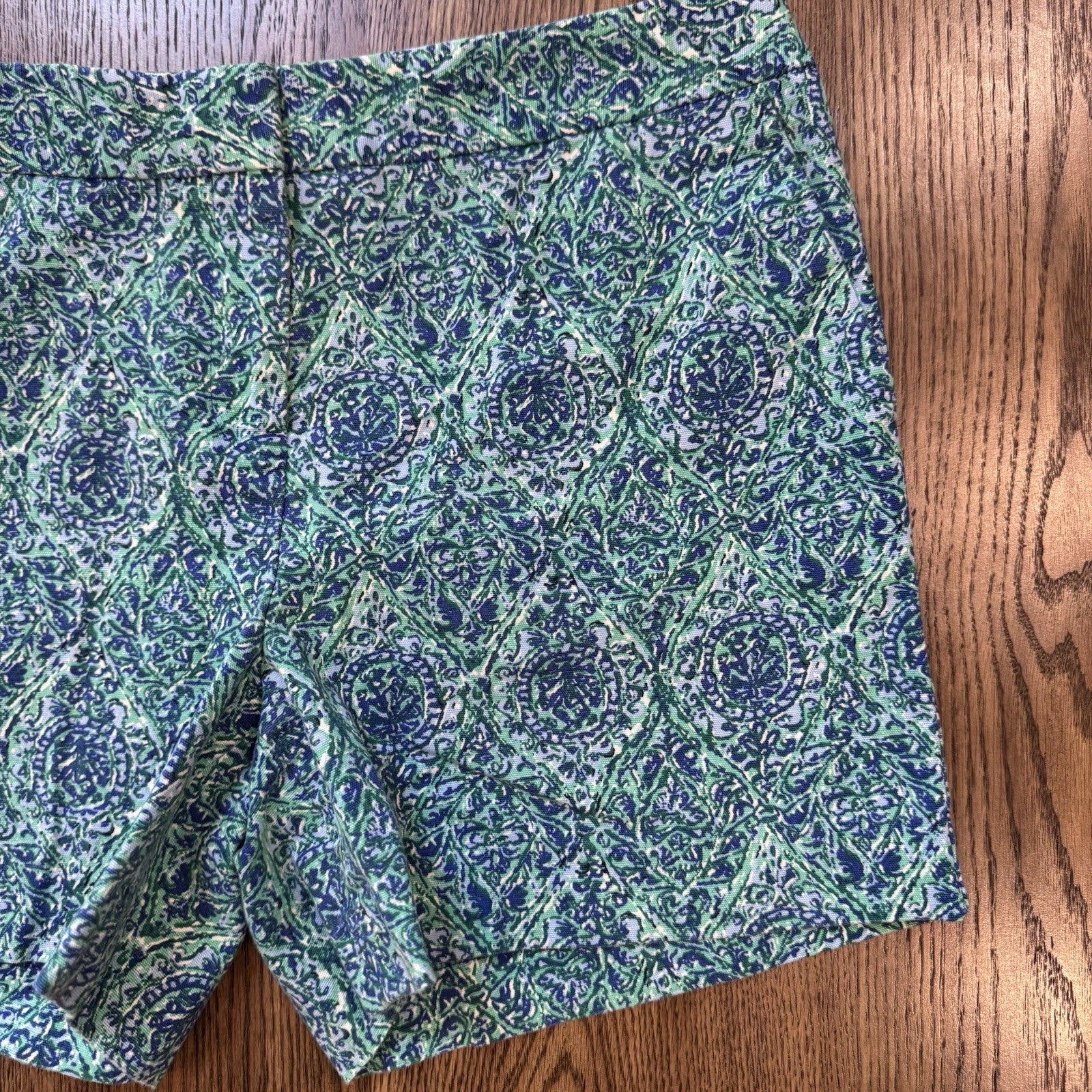 Talbots Petites Blue Green Printed Shorts Size 10P | Stretch Cotton