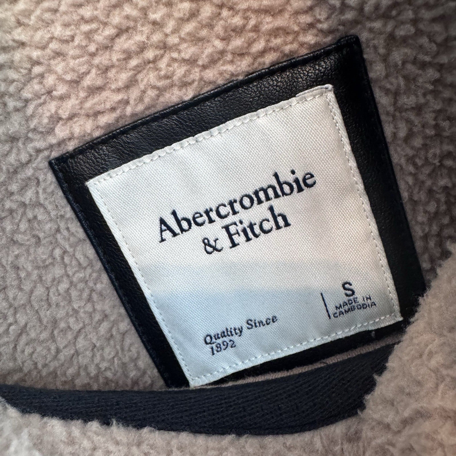 A&F Sherpa Pullover Women Small Brown Black Quilted Snap Fleece Abercrombie