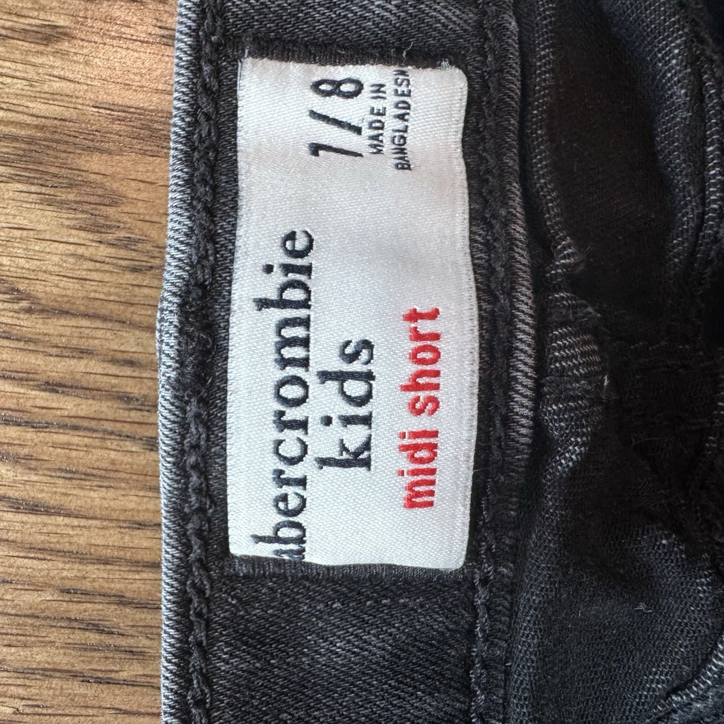 Abercrombie Kids Girls Midi Shorts Size 7/8 Black Distressed Frayed Hem 