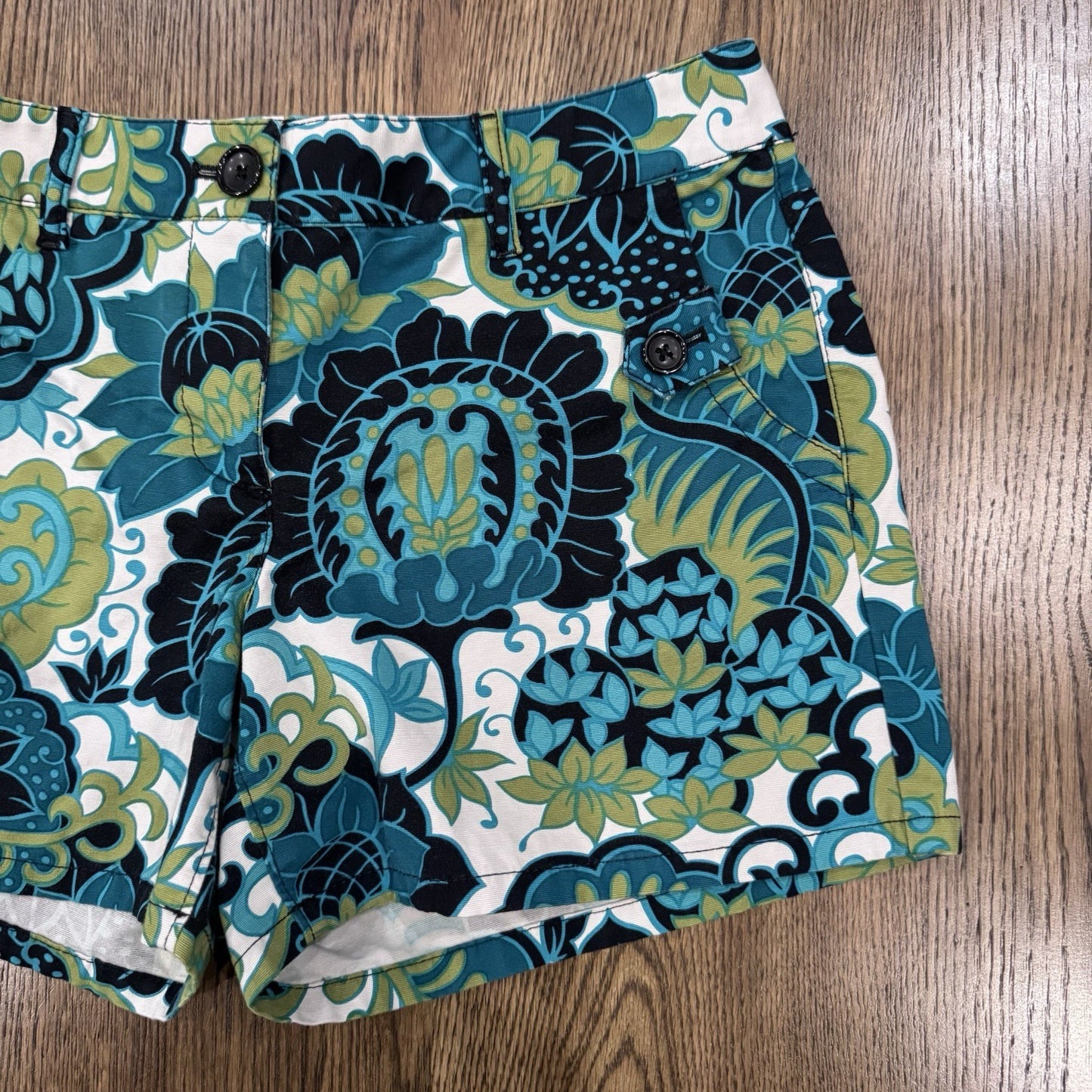 Ann Taylor Floral Print Shorts Size 4 Teal Green Black White Bold Summer