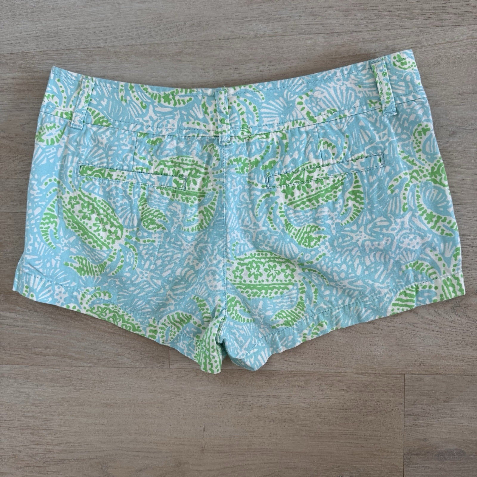 Lilly Pulitzer Walsh Shorts Size 4 Blue Green Print Preppy Women’s