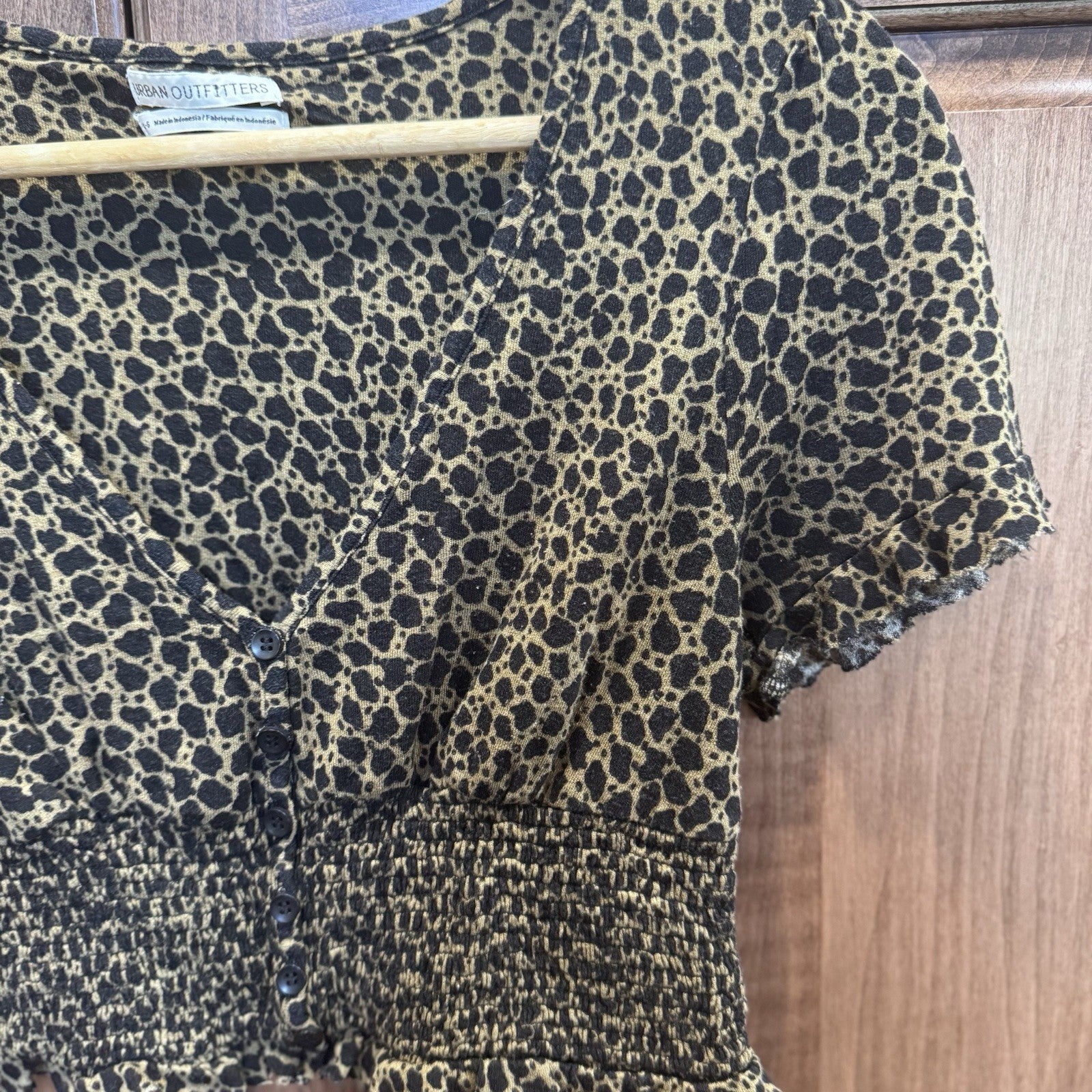 Urban Outfitters Leopard Print Smocked Crop Top Women’s Size L