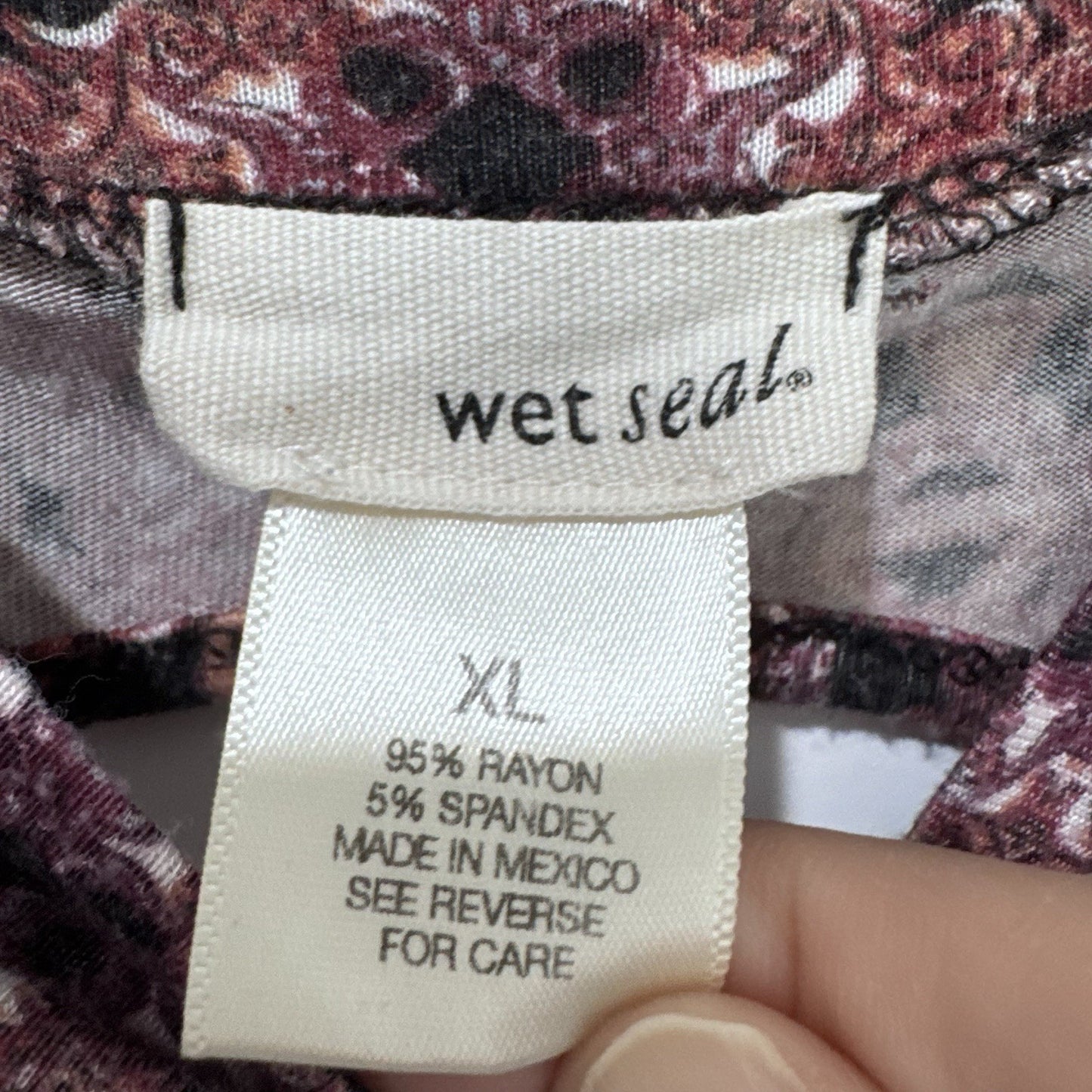 Wet Seal Y2K Print Long Sleeve Mock Neck Top XL Boho Retro Pattern Cutout Back