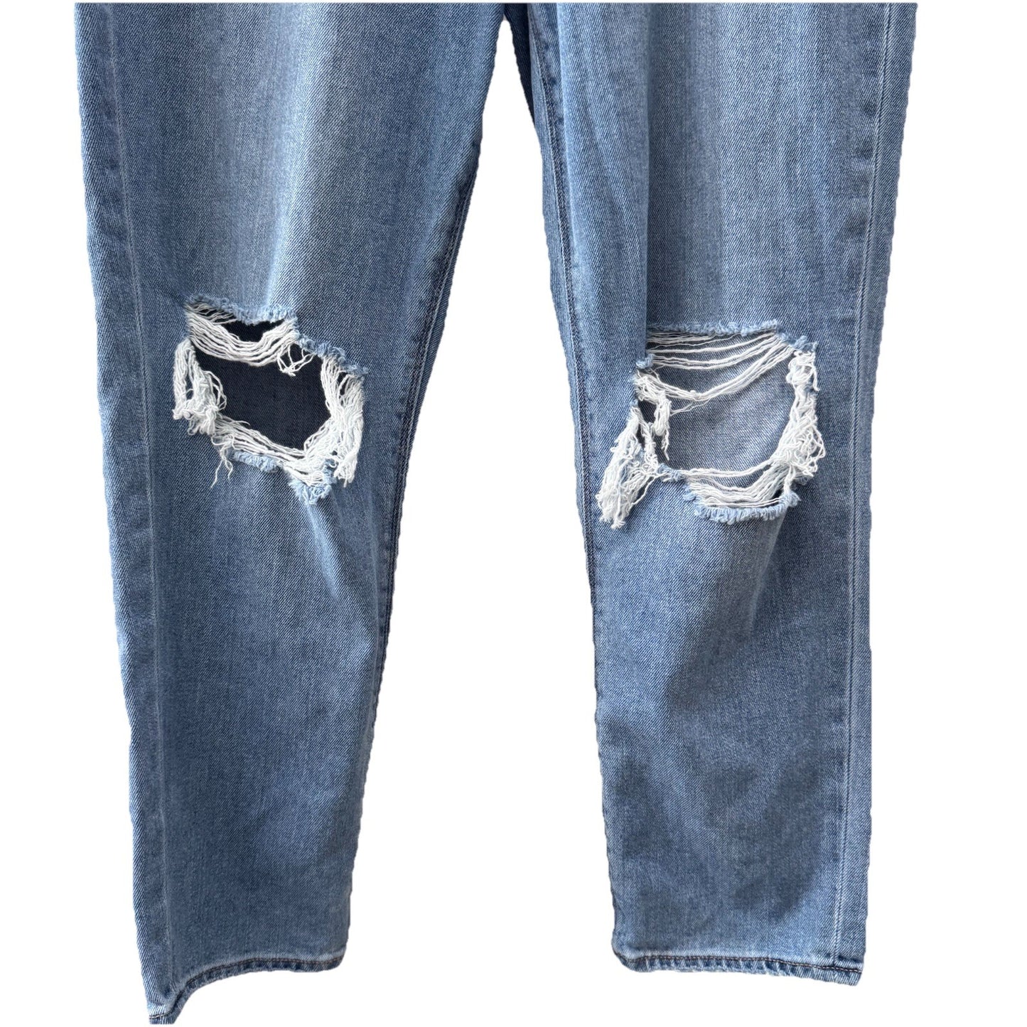 American Eagle Mom Jeans 8 Short Light Wash Distressed Ripped Knee Denim