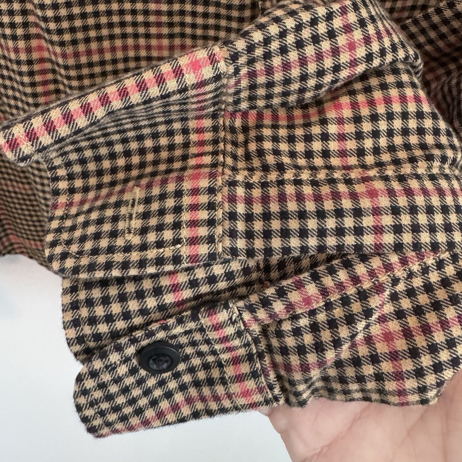 American Eagle XL Plaid Button Up Shirt Pink Tan Black Flannel Y2K