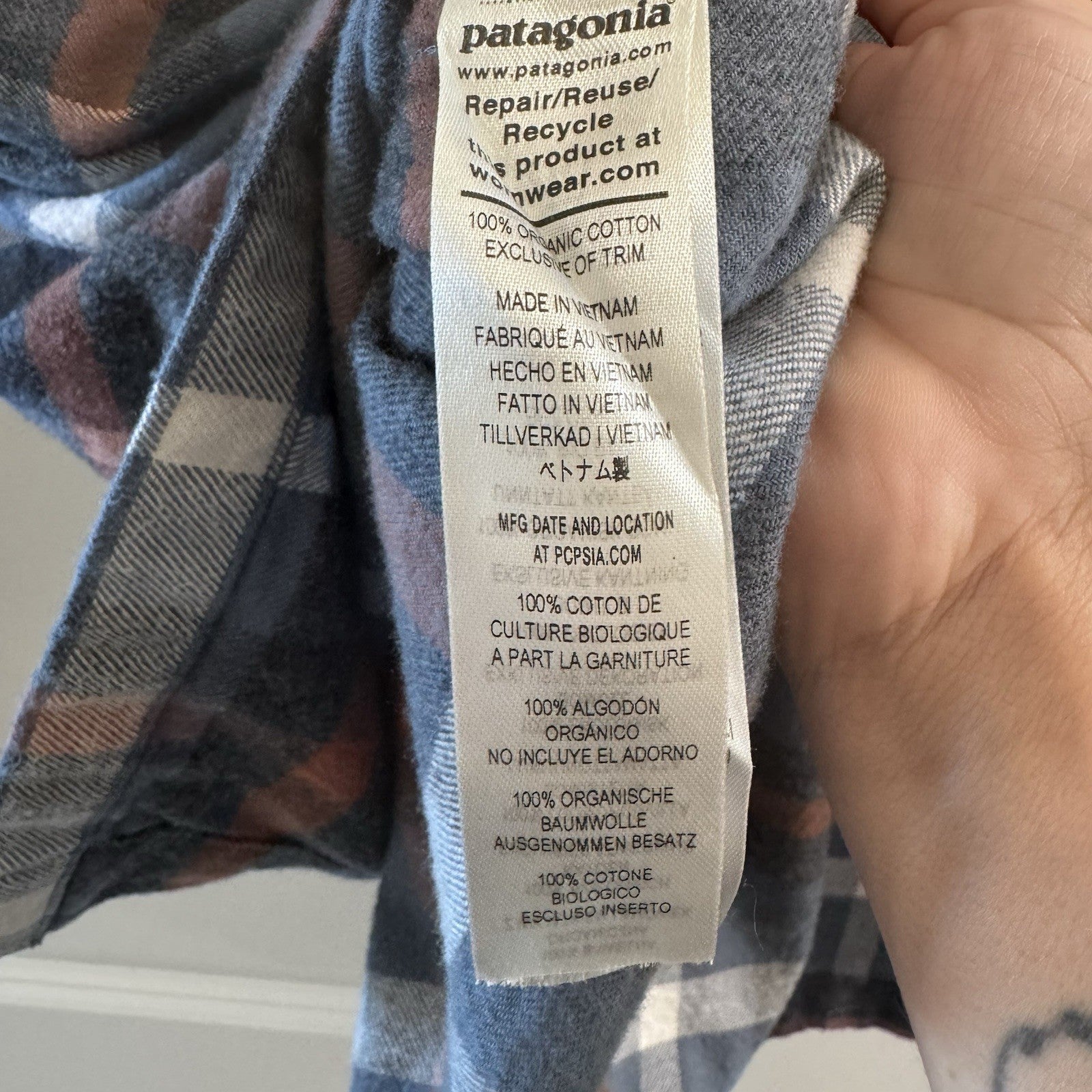 Patagonia Organic Cotton Flannel Shirt Men’s Large Plaid Long Sleeve Blue Red