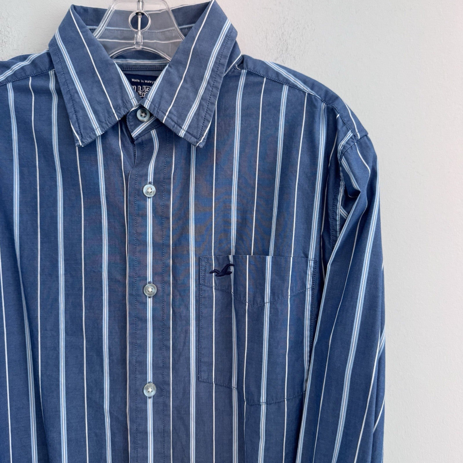 Hollister Men’s Medium Blue Striped Button Up Shirt Cotton Logo Casual