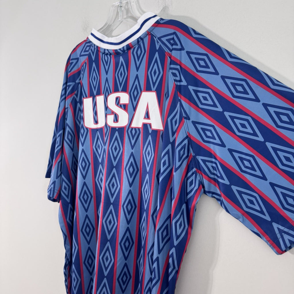 NWT Umbro USA Soccer Jersey Mens Large Blue Red Geometric Futbol Shirt