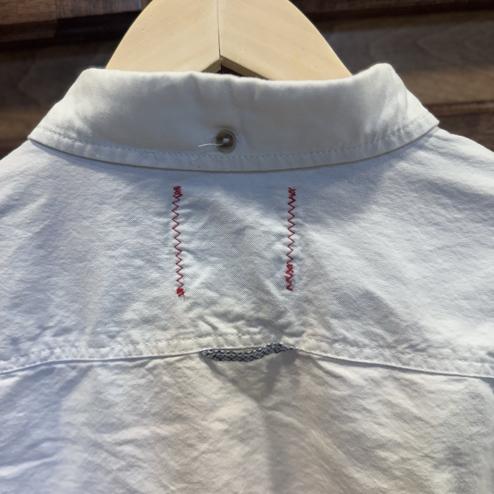 Vintage Red Men’s White Button-Down Shirt XL Long Sleeve 100% Cotton Casual 2013