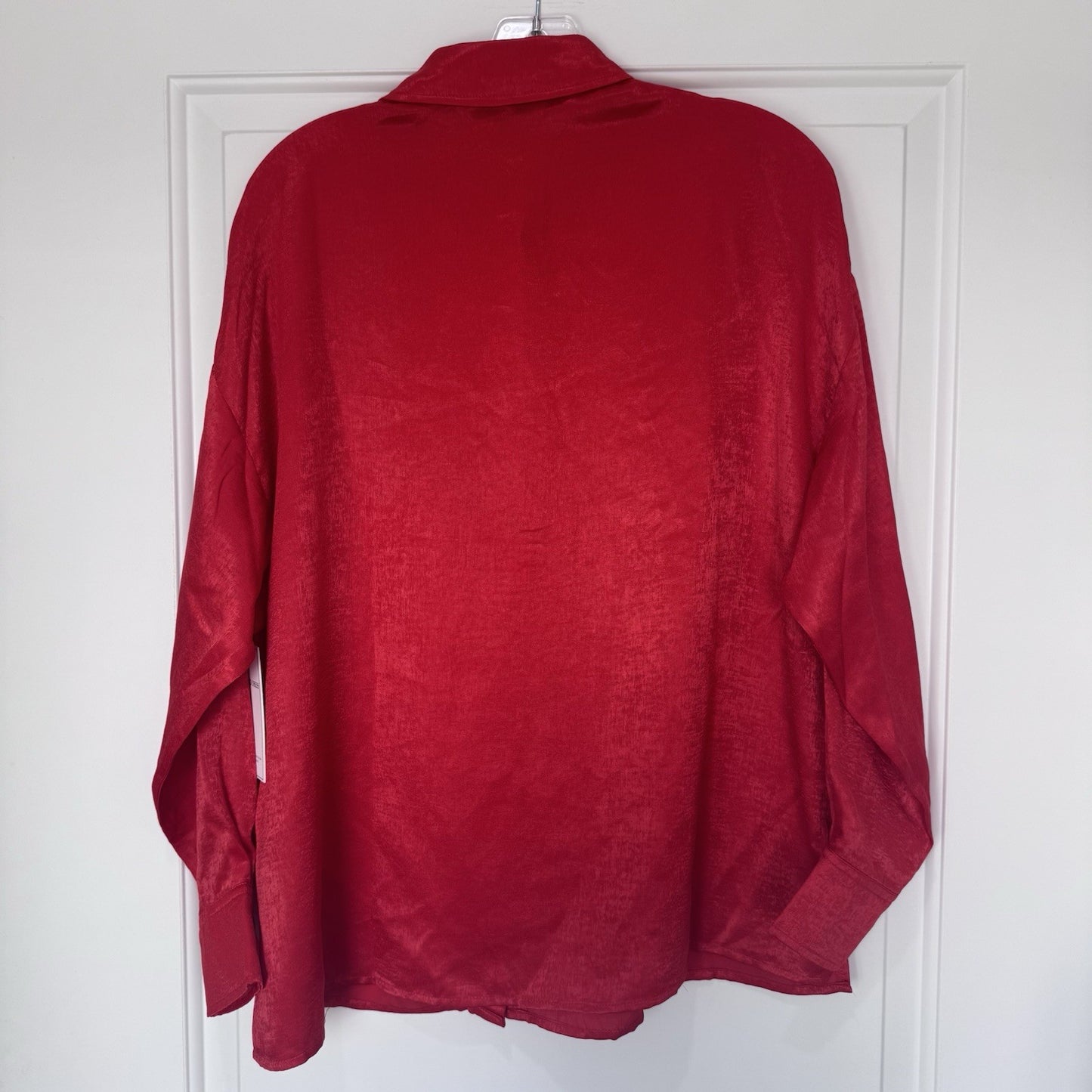 Aura by Red Dress Boutique Red Satin Button Front Blouse Size S NEW