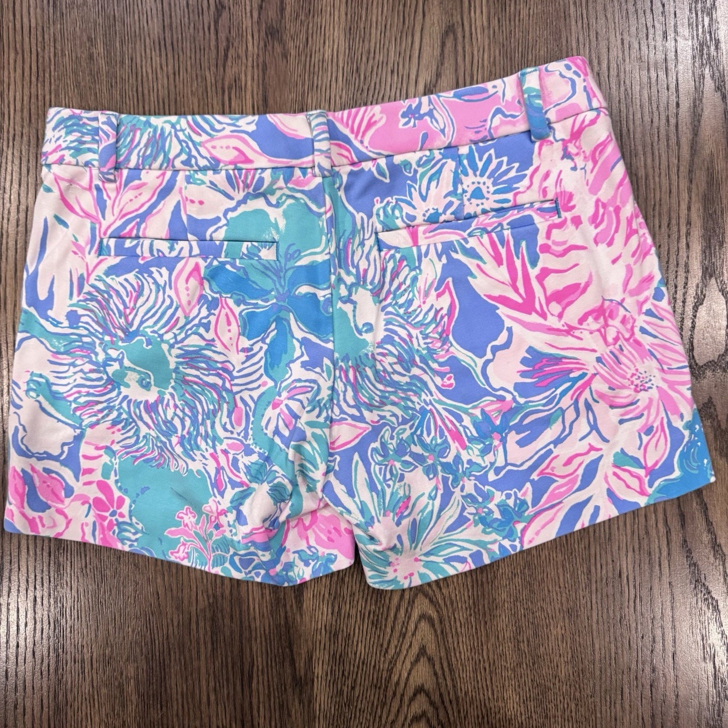 Lilly Pulitzer Women’s Size 2 Pink Floral Print Shorts Vibrant Summer