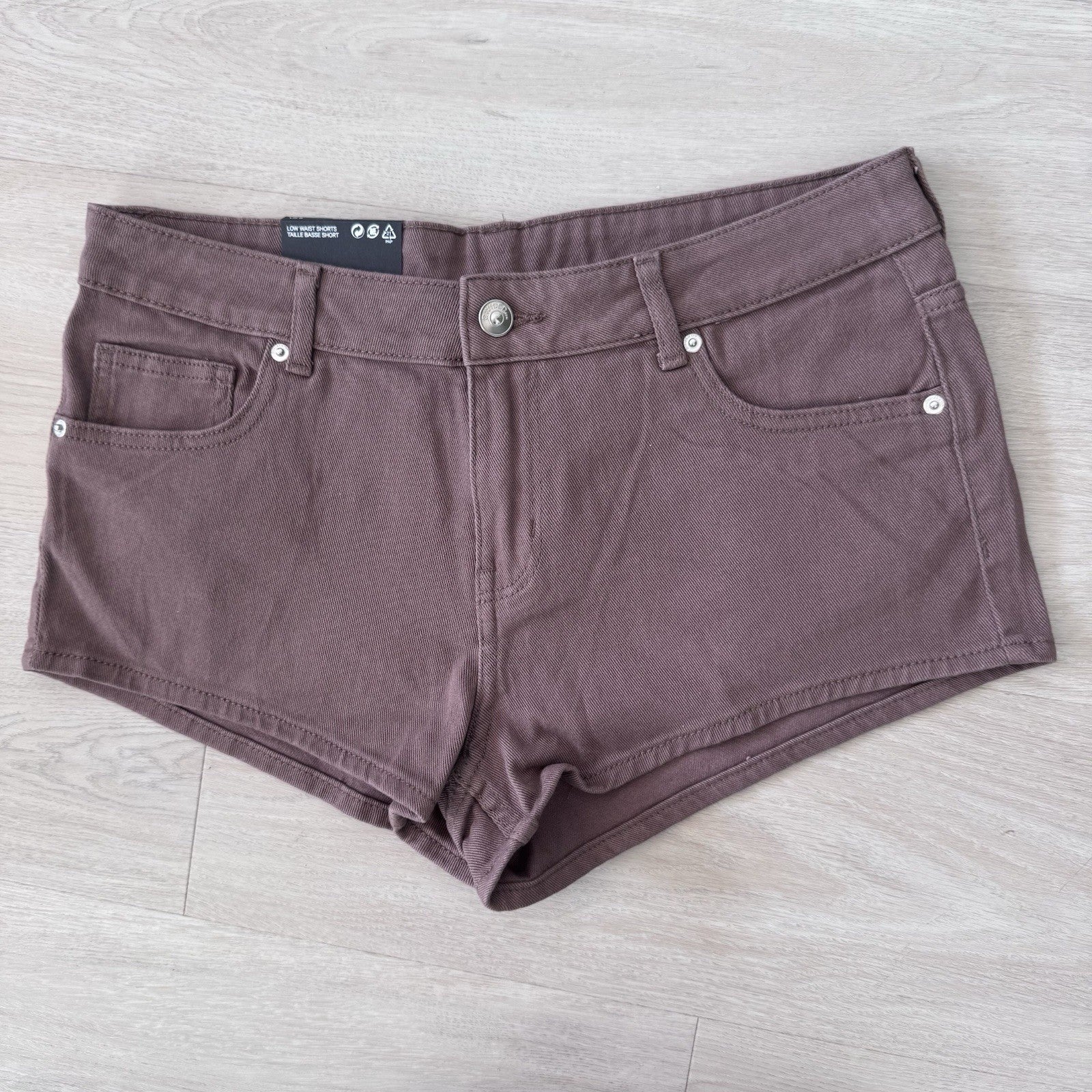 H&M Divided Low Rise Shorts US 8 Mauve Y2K NWT