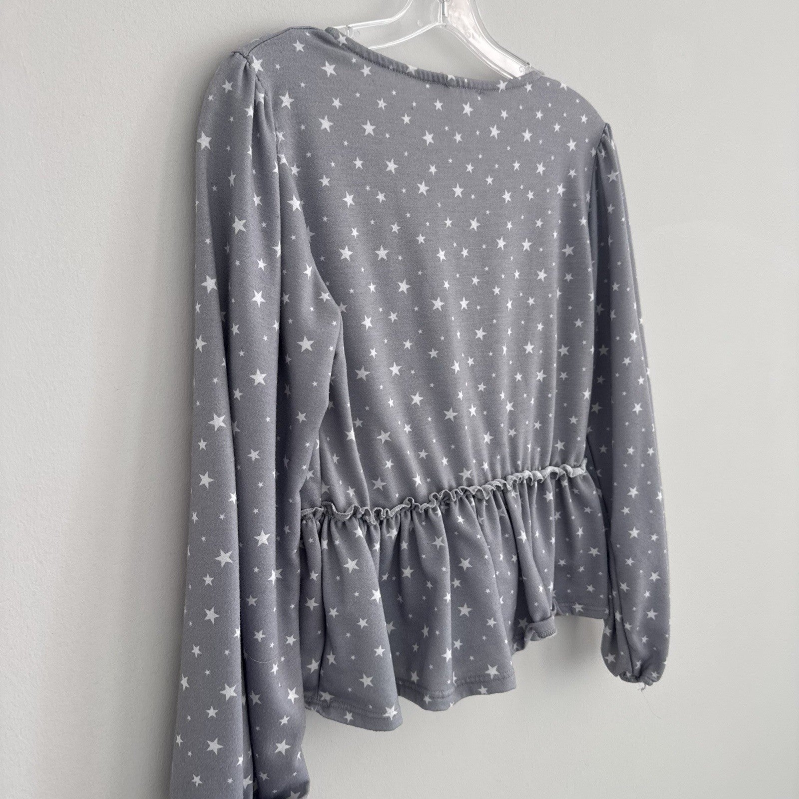 Altar'd State Womens BOHO Star Print Peplum Top Small Gray Tie Neck Puff Sleeve
