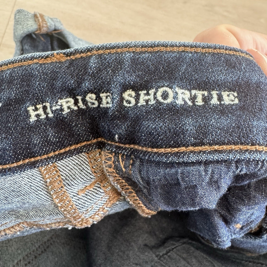American Eagle Women’s Hi Rise Shortie Shorts 0 Distressed Stretch