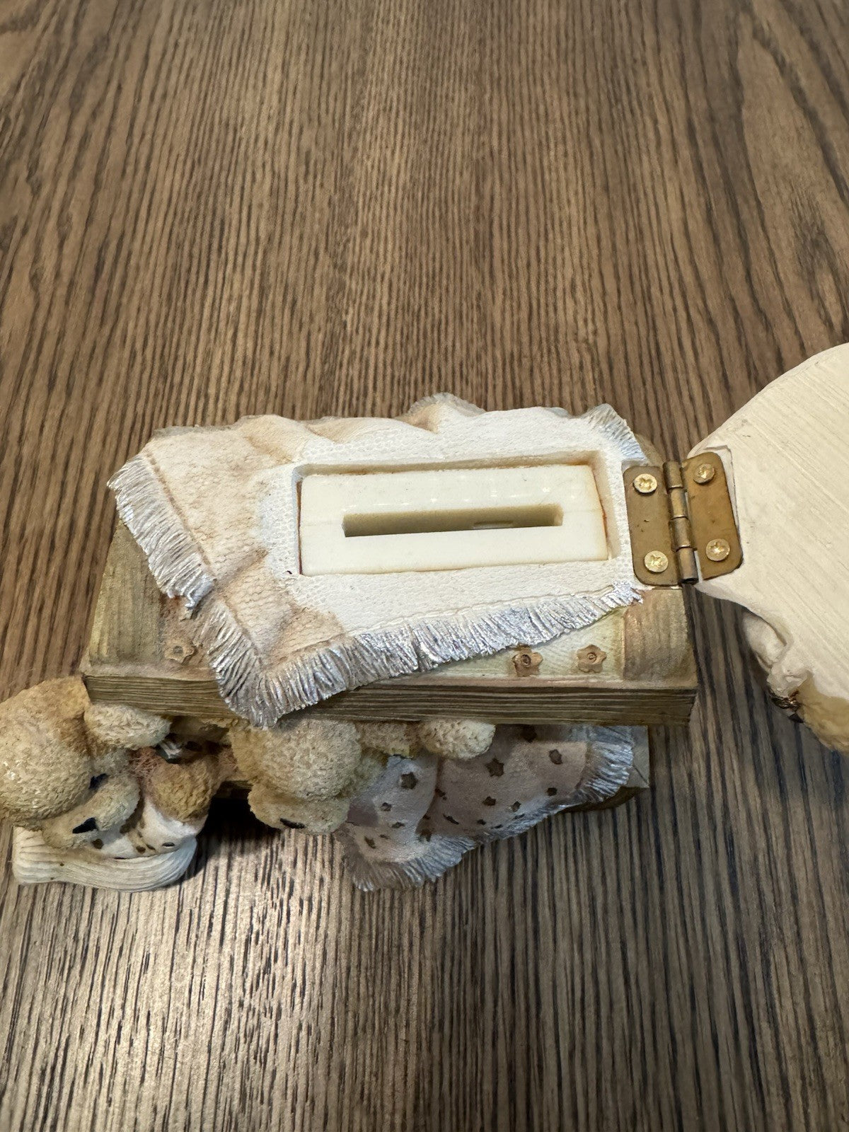 Vintage Bears Banks Collectibles Teddy Bears Hiding In A Trunk Hidden Coin Bank