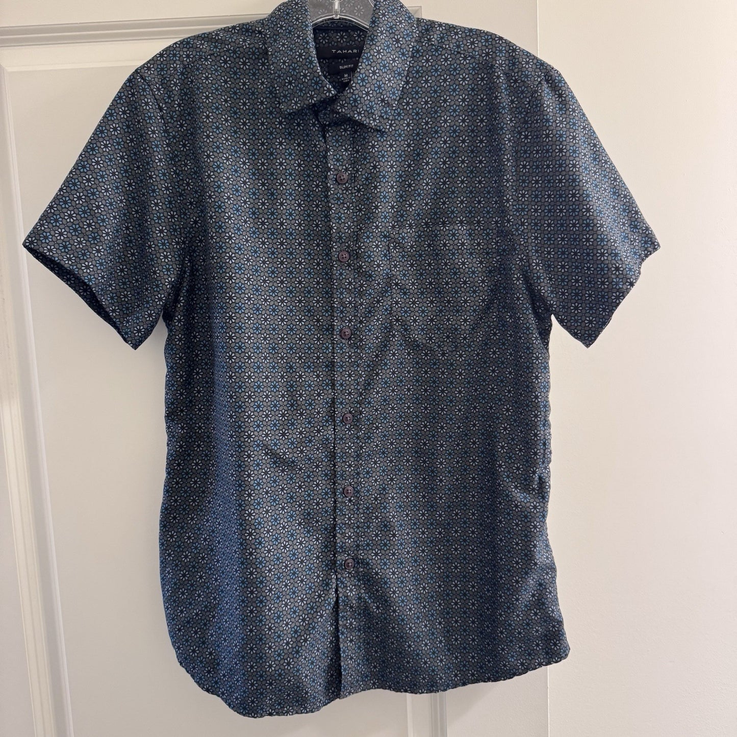 Tahari Men’s Slim Fit Button-Up Shirt M Geometric Blue Black Print India