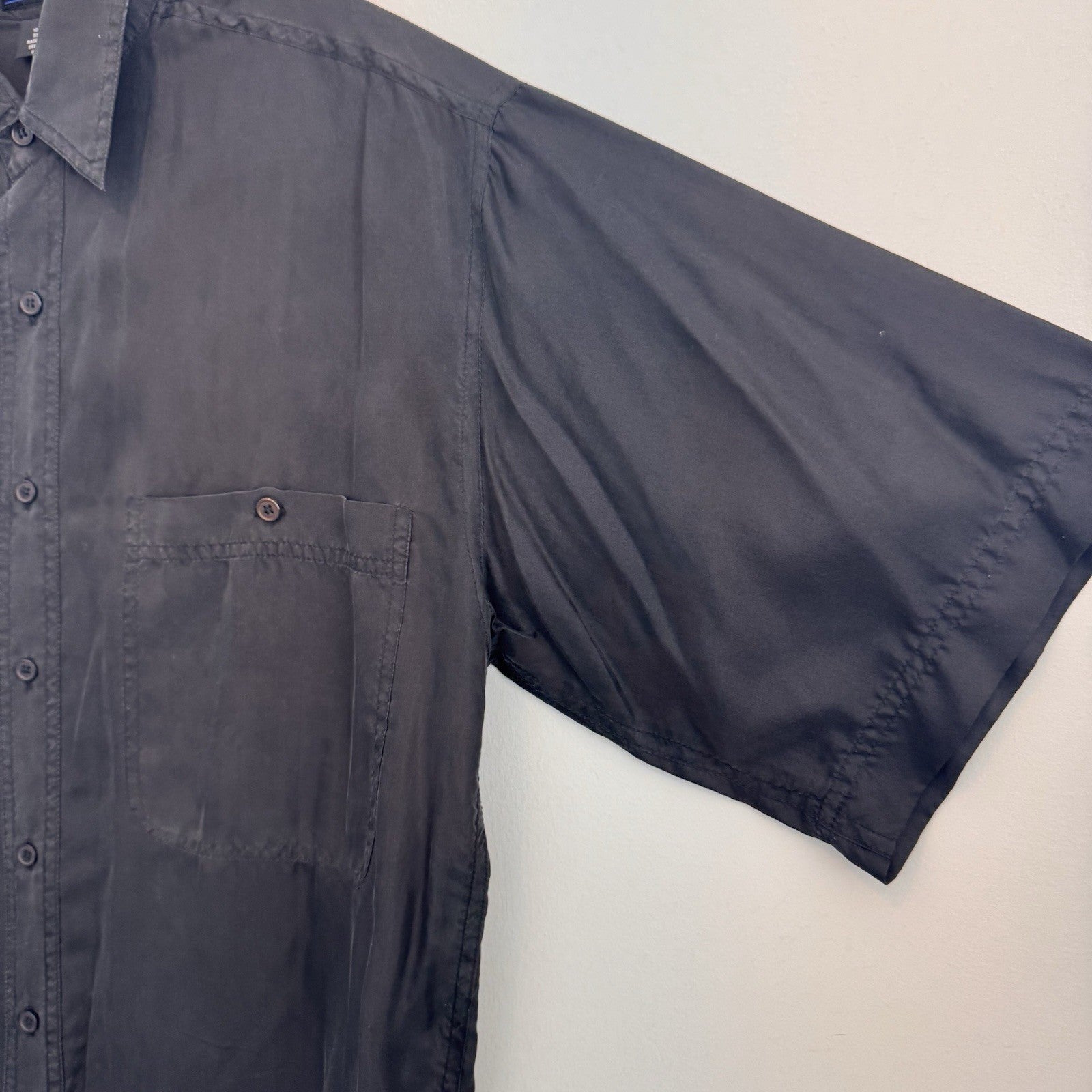 Montage Pour Homme Vintage 100% Silk Shirt Mens Small Black S/S Button Down