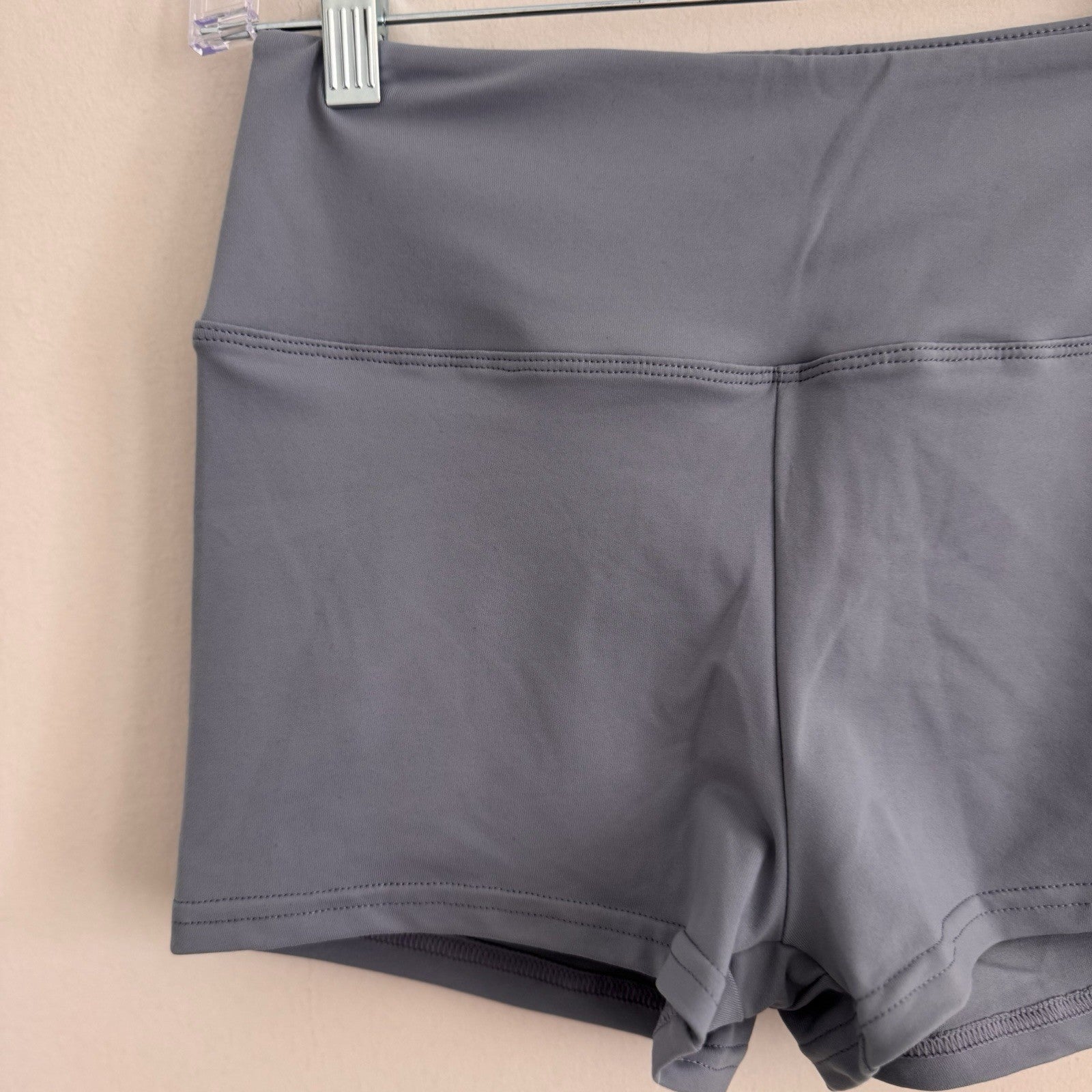 High Waist Scrunch Butt Shorts Women’s Gym Yoga Fitness Blue Size L NWT