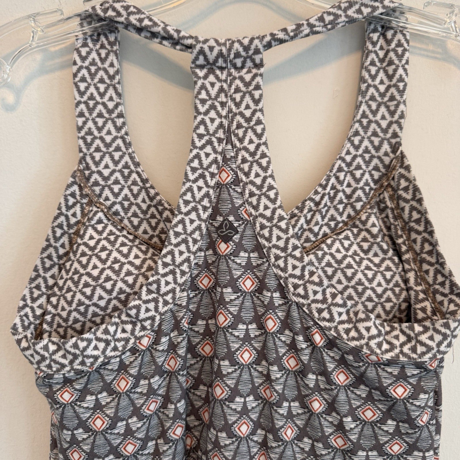prAna Womens Small Gray Geometric Racerback Athletic Dress Built-in Shelf Bra