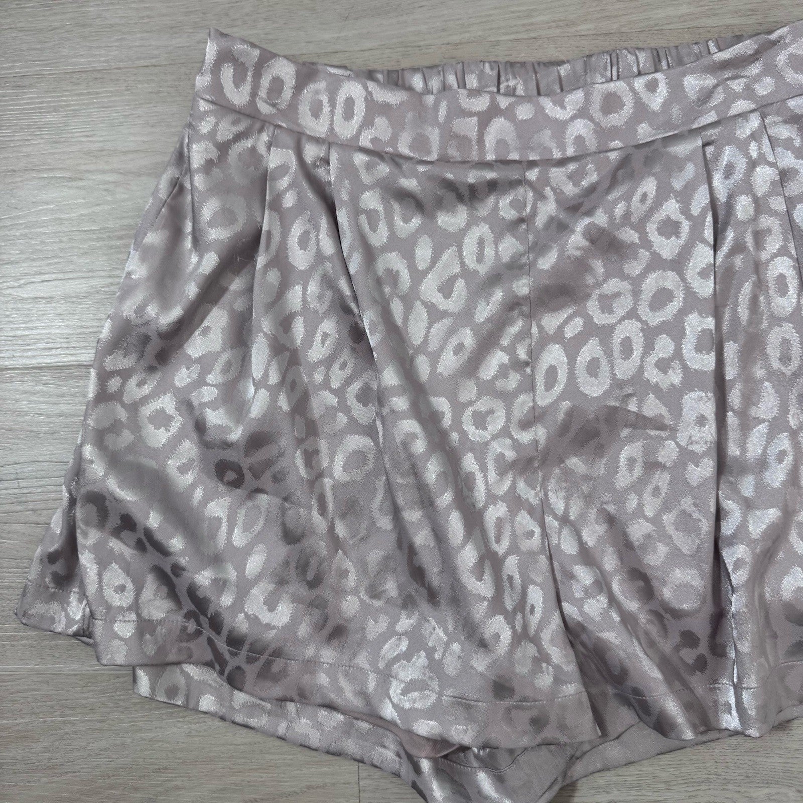 NWT Entro Leopard Print Shorts Womens Large Blush Pink Pull On Pockets