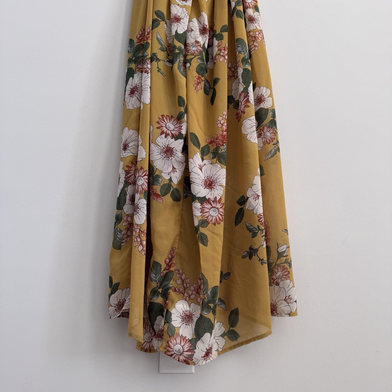 Love Tree Mustard Floral Maxi Dress Women M Boho V Neck Spaghetti Strap