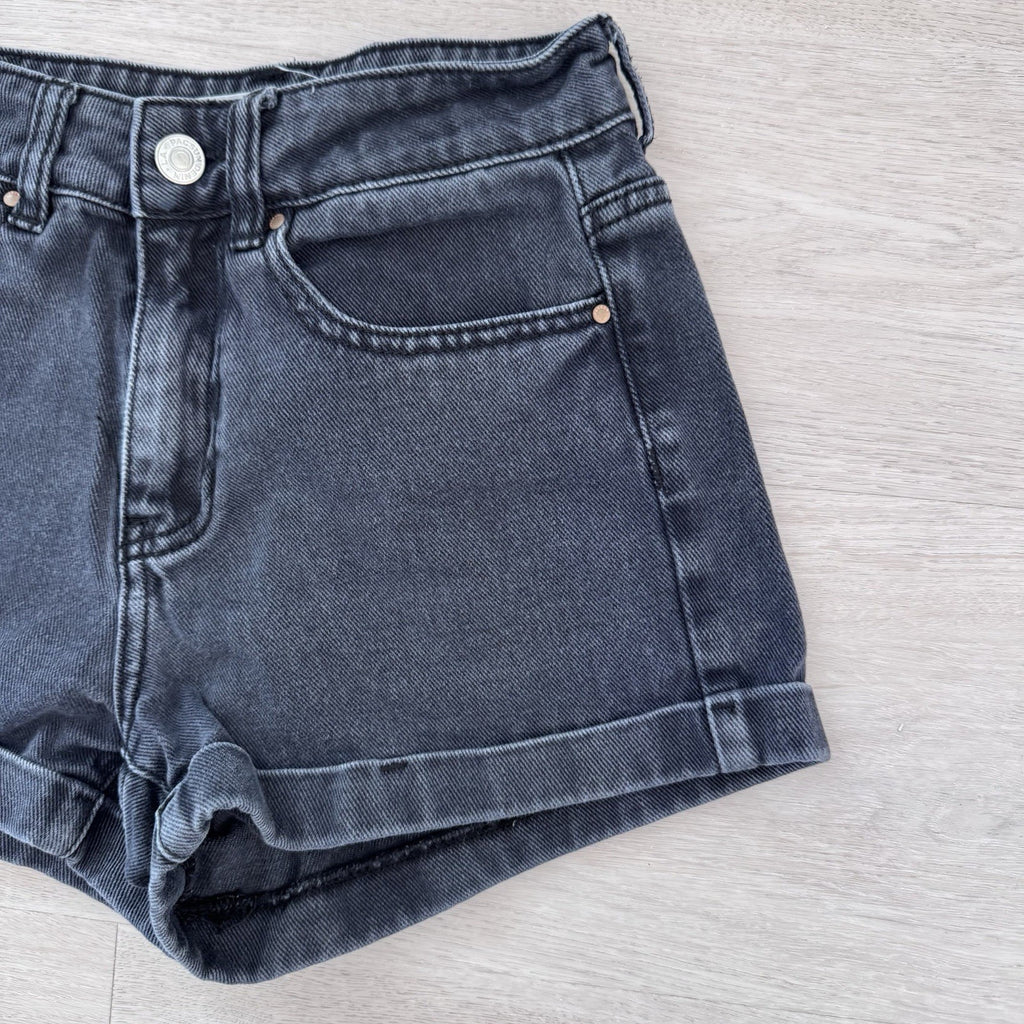 PacSun Women’s Mom Shorts 22 Black High Rise Denim Cuffed