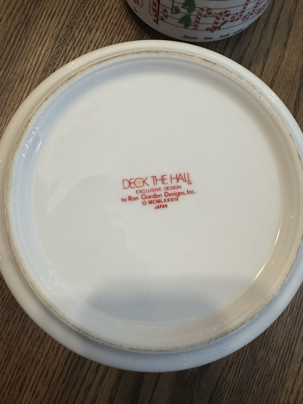 DECK THE HALL RON GORDON DESIGNS CANDY CANE MUSIC NOTES Set Of 3 Bowls Japan